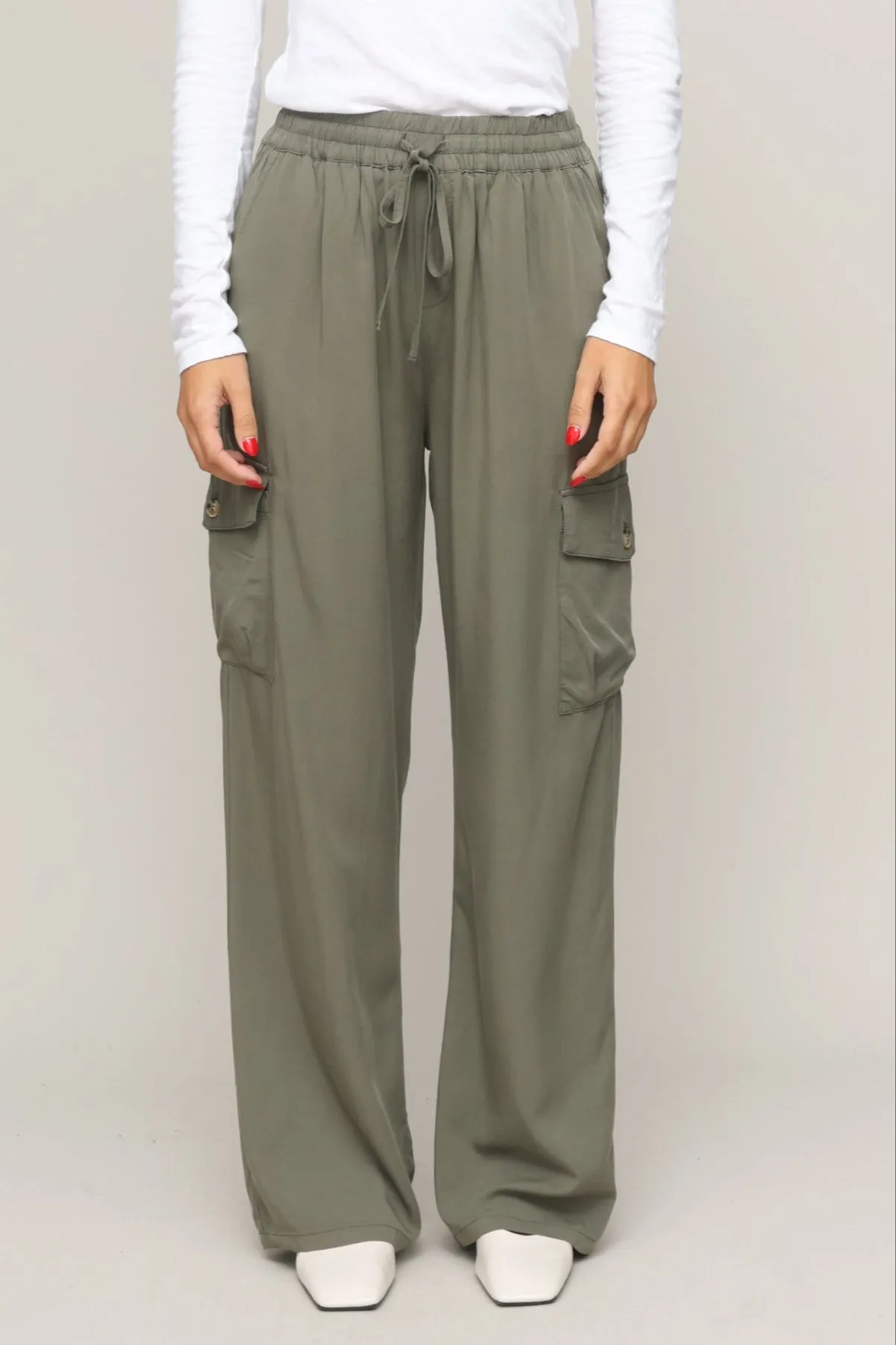 Alia Wide Leg HypoallergenicMaterial Minimalist Fit