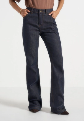Family Style Minimalist Style Date Night Soft Aesthetic Abbie - Stacked Fit And Flare Jeans - Indigo