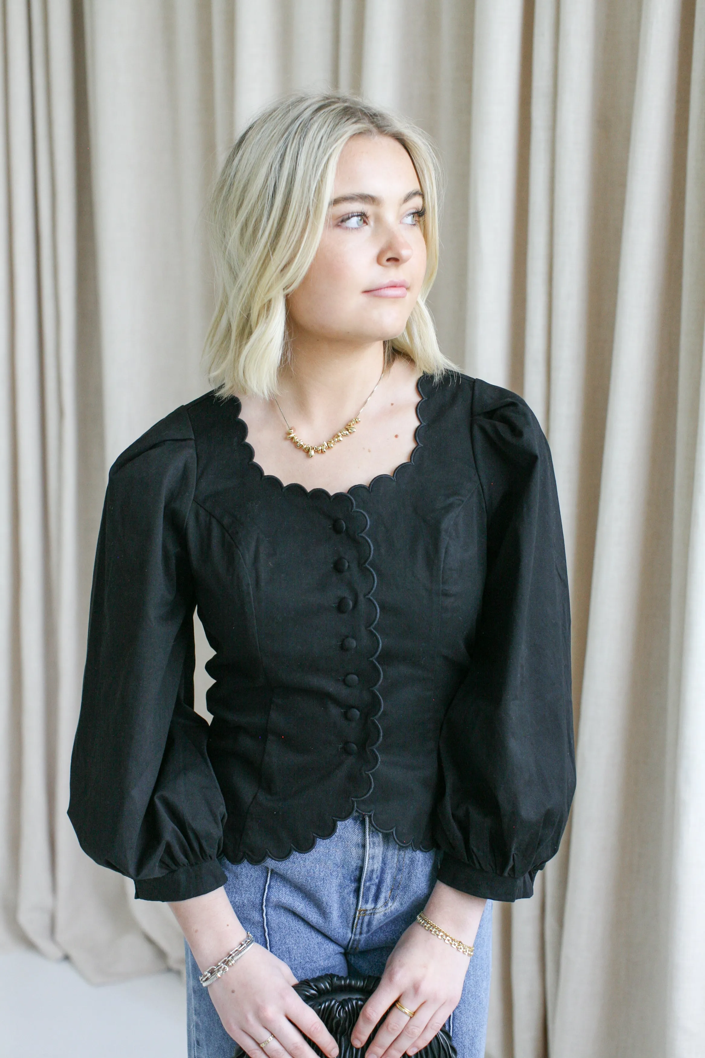 High Neckline Structure Claudia Scallop Blouse-Black