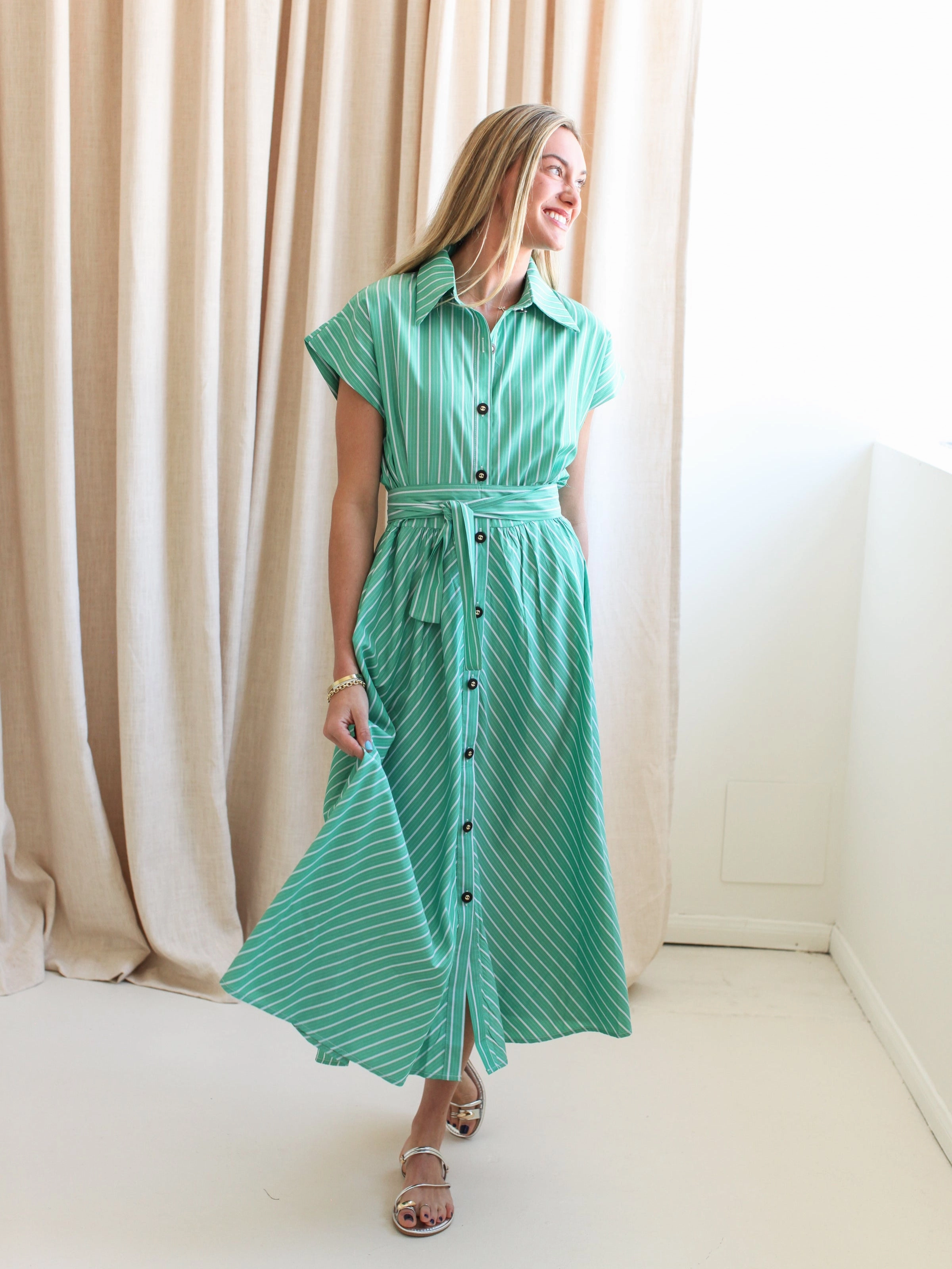 Kelly Green Stripe Dress Flowy Texture