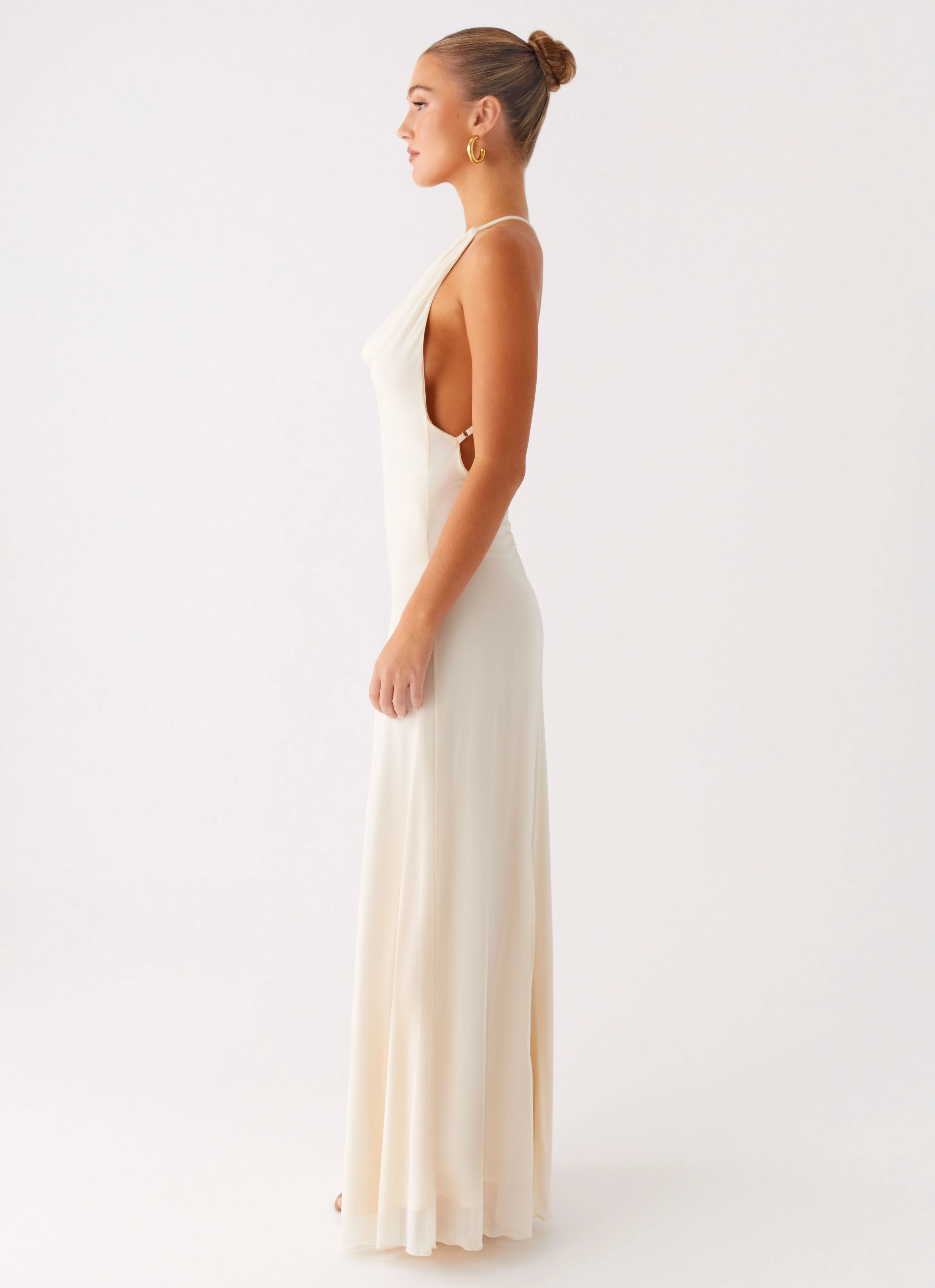 Dahliana Maxi Dress - Off White Relax Form Delicate Lines