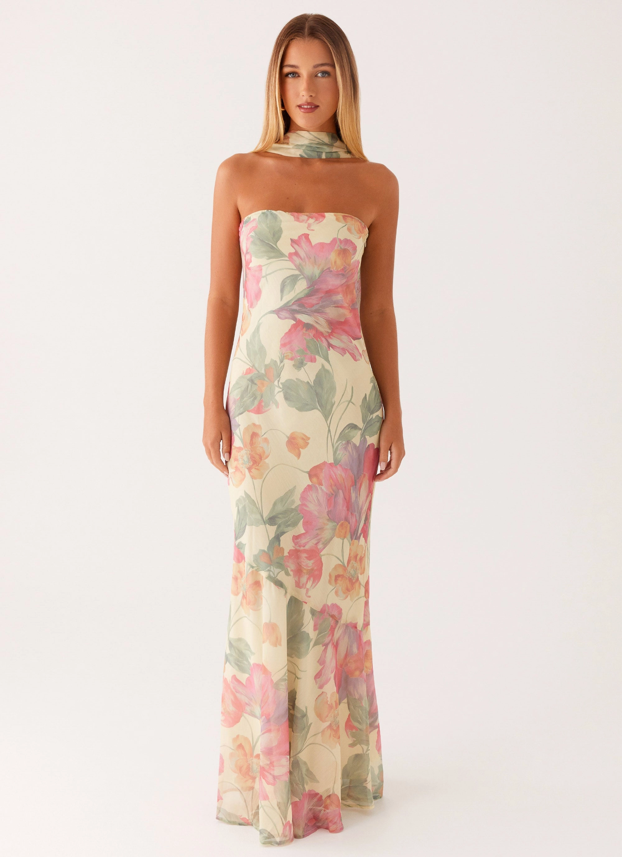 Chill Friendly Under The Pagoda Maxi Dress - Yellow Peony
