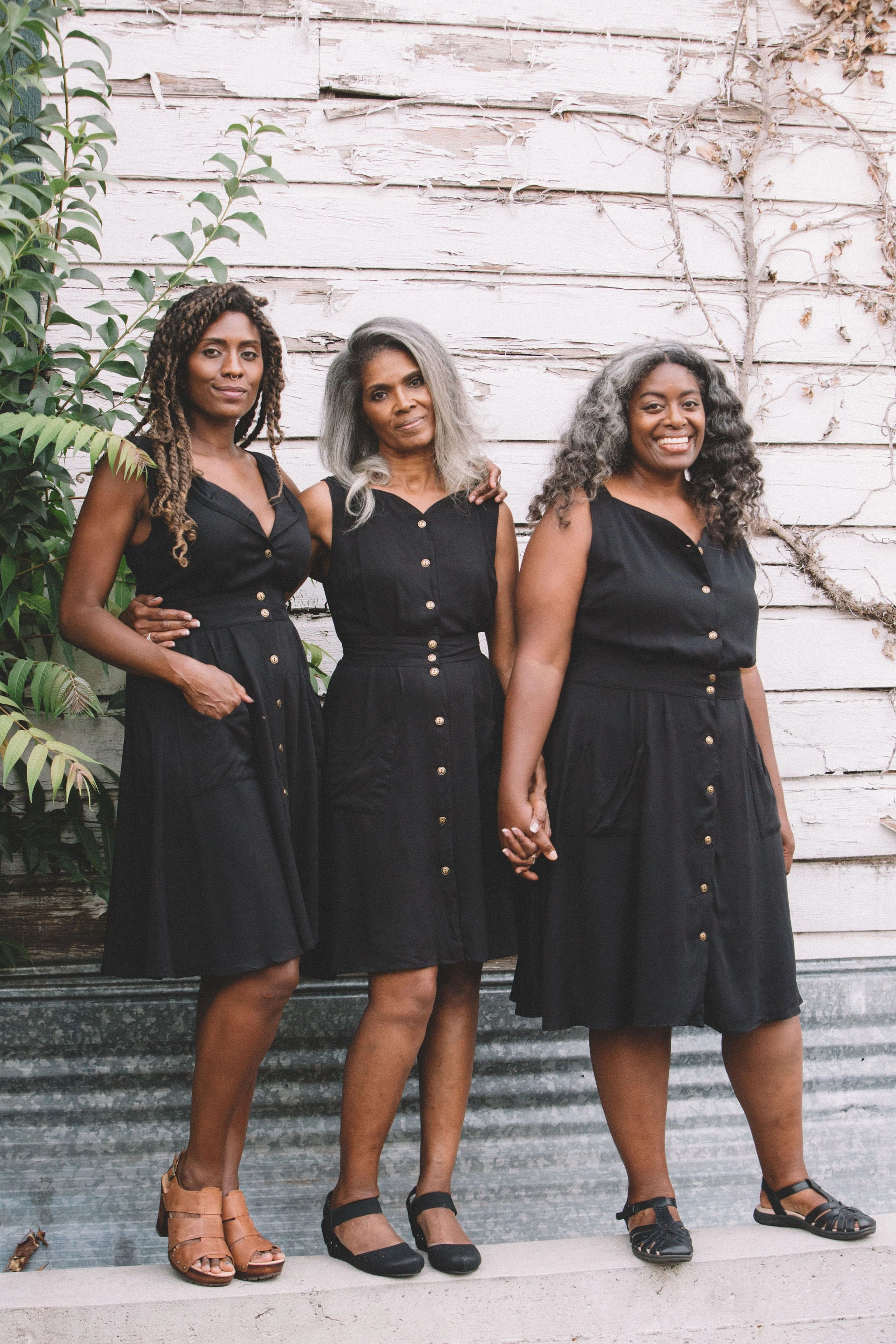 Sheet Dress in Black Comfort Stretch Button-front