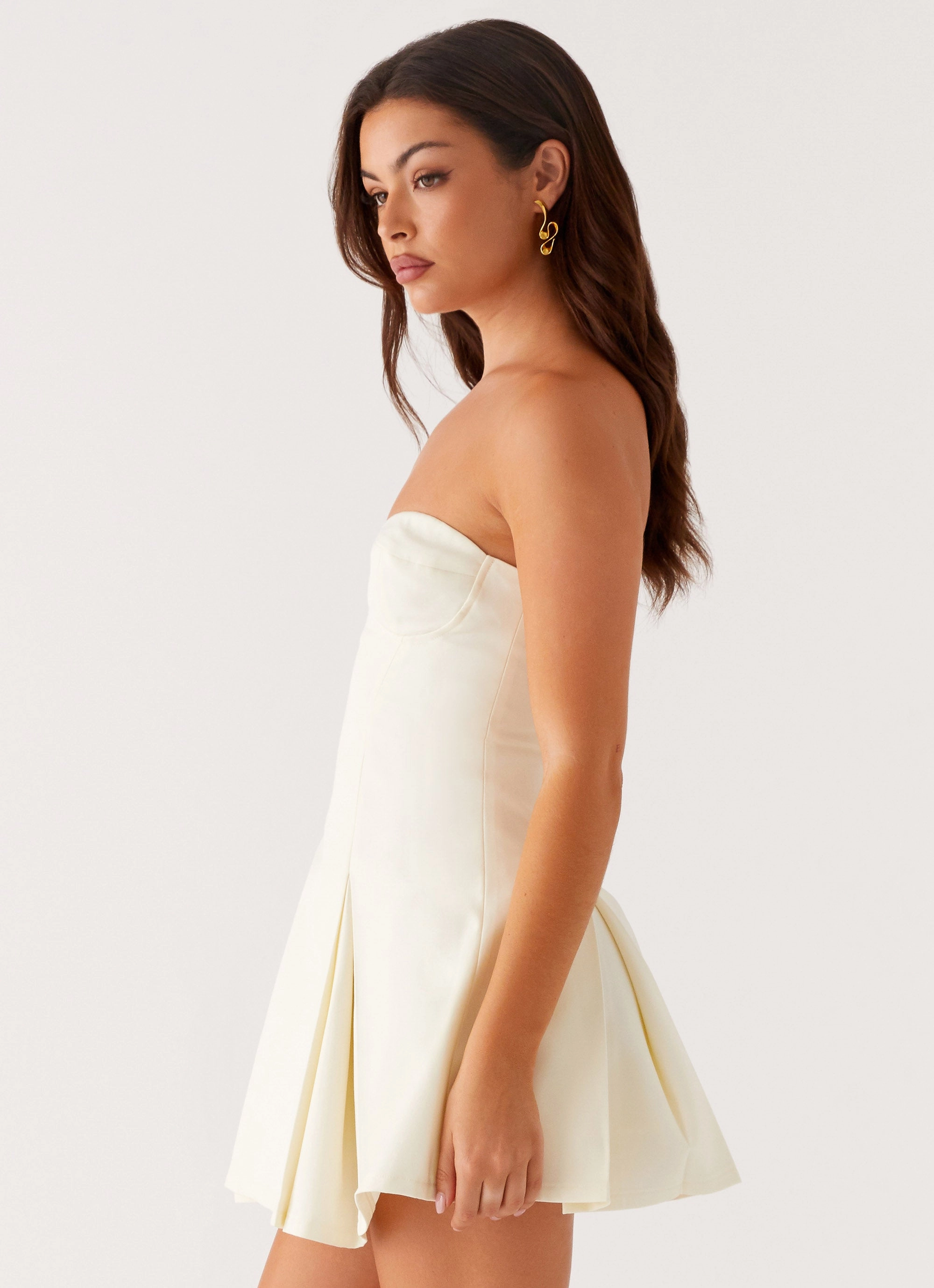 Victoria Strapless Mini Dress - Butter Mall Brand Look Fresh Detail
