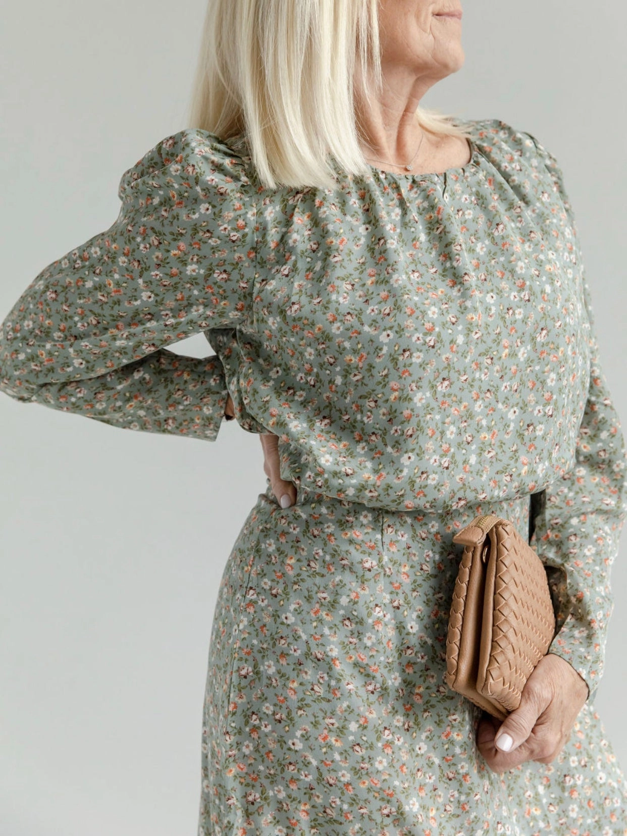 Comfortable Cut Halter-Neck Blythe Floral Dress