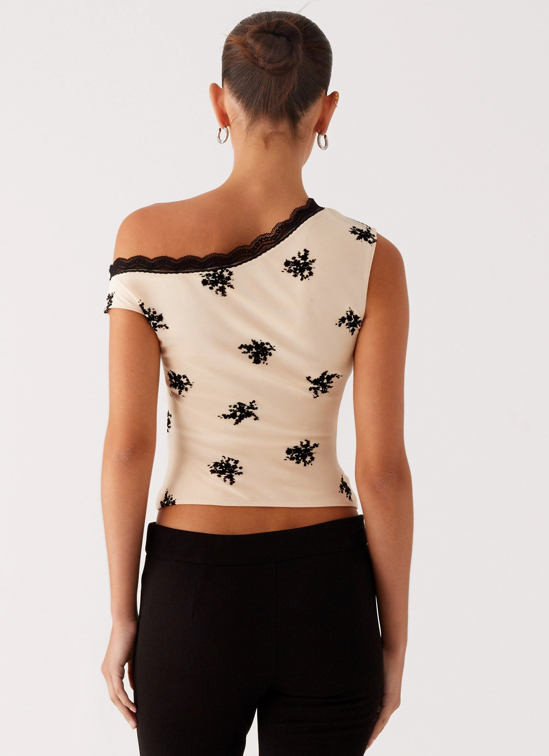 Blind Faith Flock One Shoulder Top - Cream Antistatic