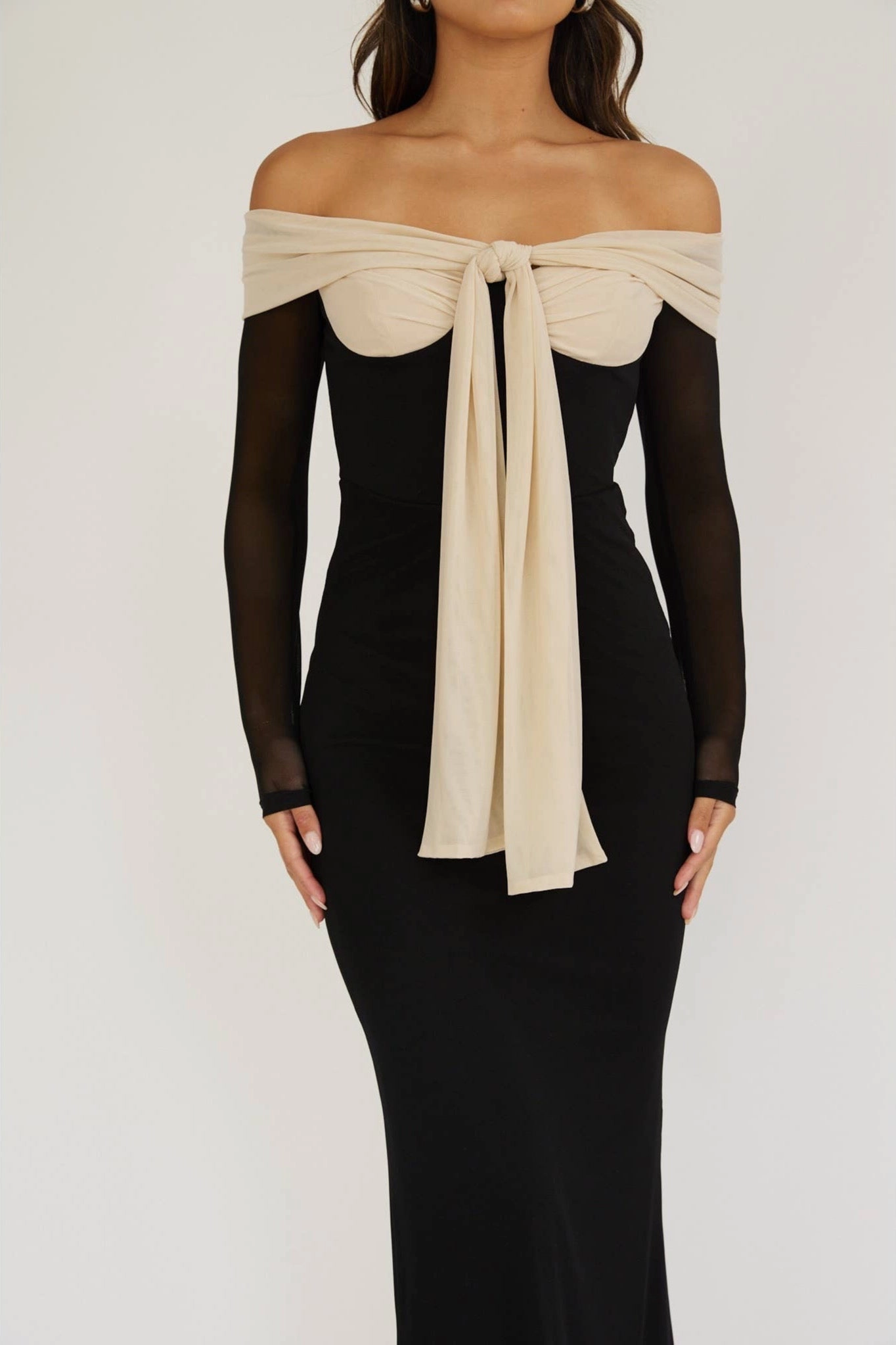 Bold Touch Reversible-Style Pre-Order Midnight Muse Dress