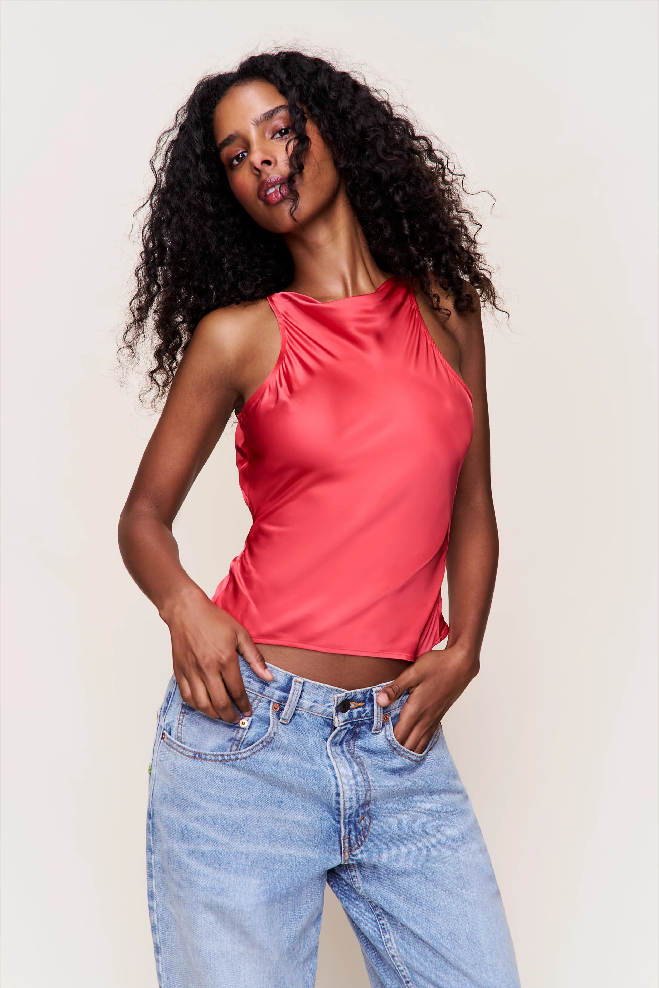Reinforced Hemline Flex Fit Shoulder Construction Regine Cowl Neck Top