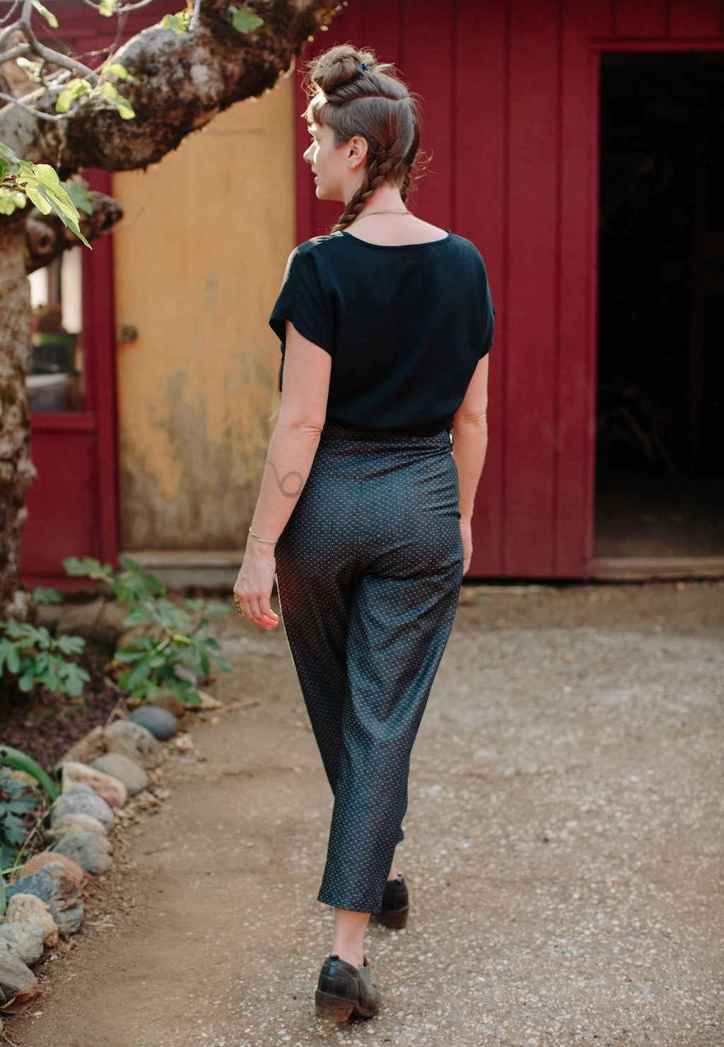 Perfect Pant 2.0 in Polka Dot Denim Travel Fit Sporty Chic