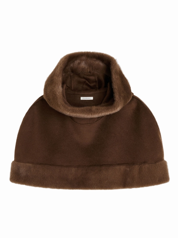 Marta Wool Cape in Carafe Ergonomic Seams