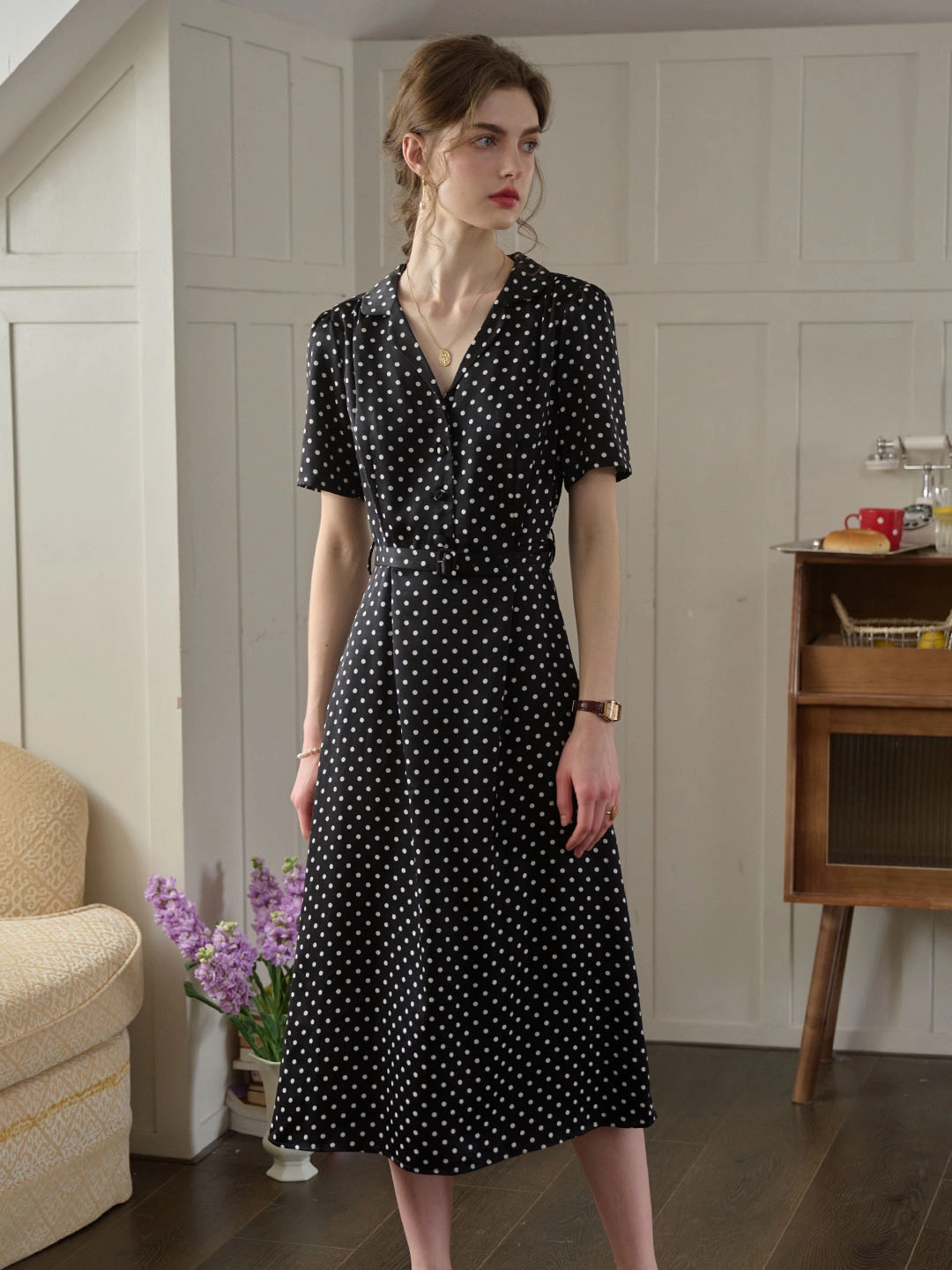 Contoured Side Panels Baylee French Retro Polka Dot V-Neck Dress Basic Sweatshirt
