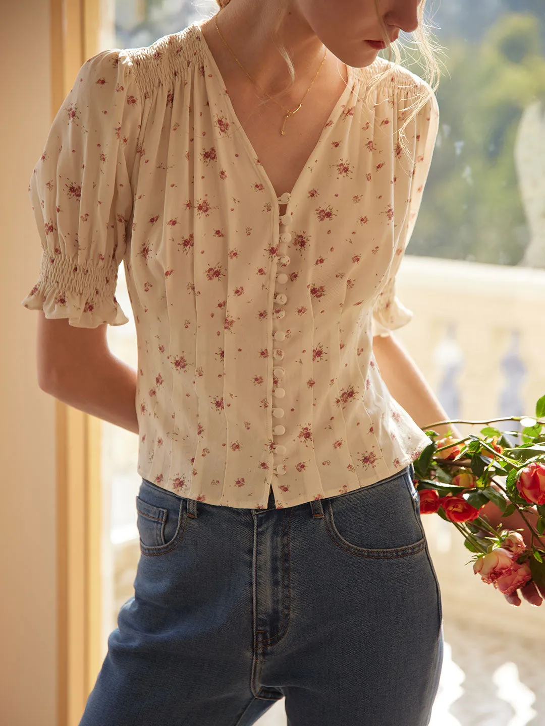 WrinkleResistant Cloth FrenchTerry Rosalina V-Neck Puff Sleeve Shirt