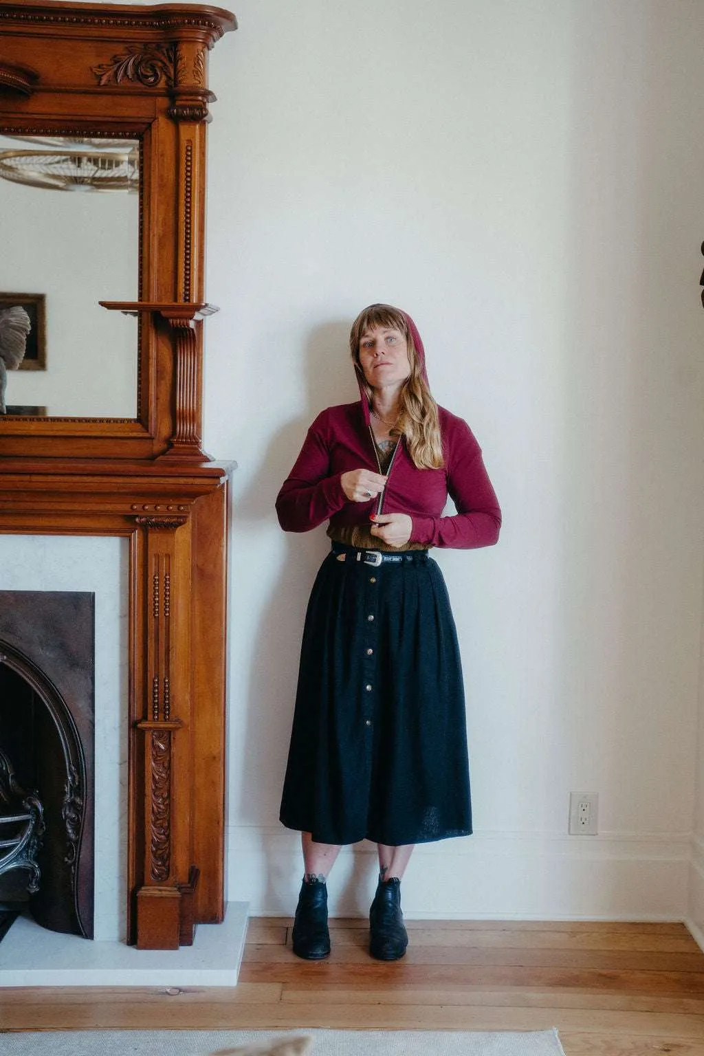 Loose Tee Tailored Silhouette Cropped Hoodie In Merlot