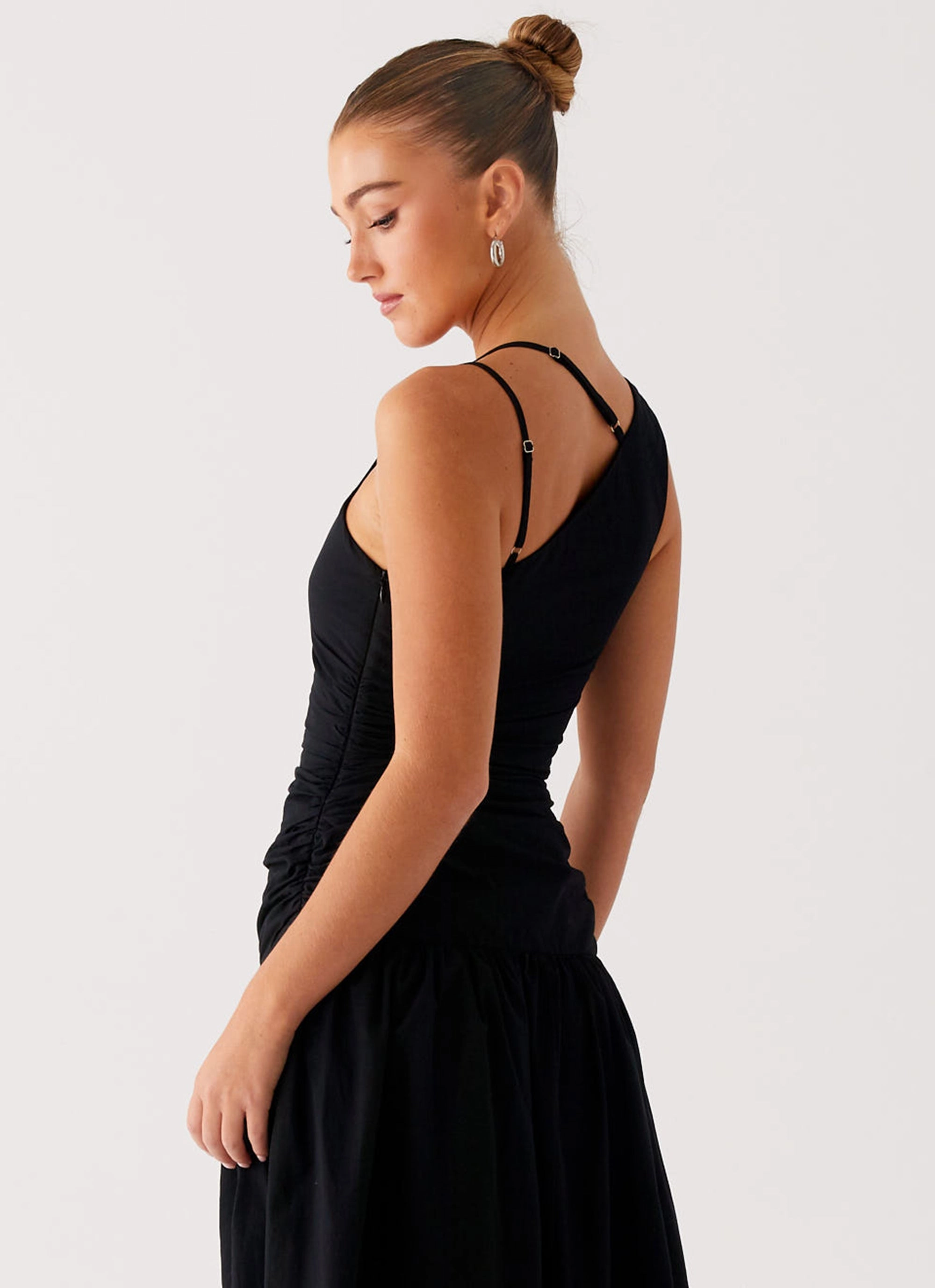 Cortez Maxi Dress - Black All Time Fit Sleek Vibe