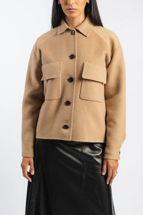Cropped DF Jacket Water Resistant Design