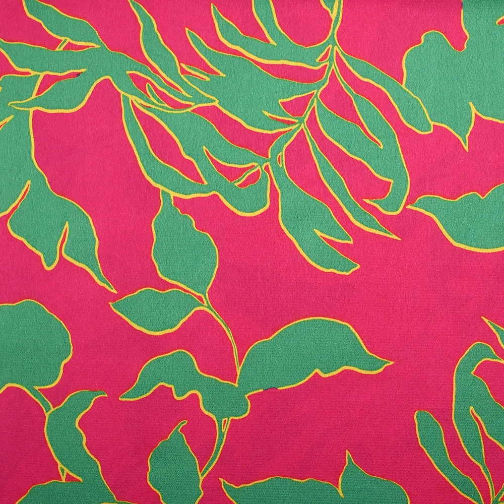Crêpe satin polyester imprimé feuilles turquoise fond fuchsia