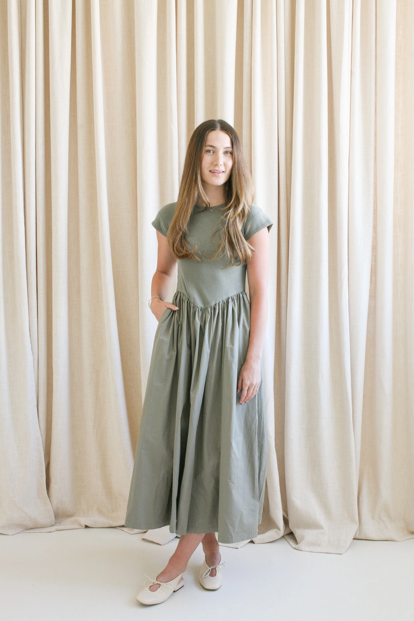 Chill Base Hannah Poplin Midi Dress