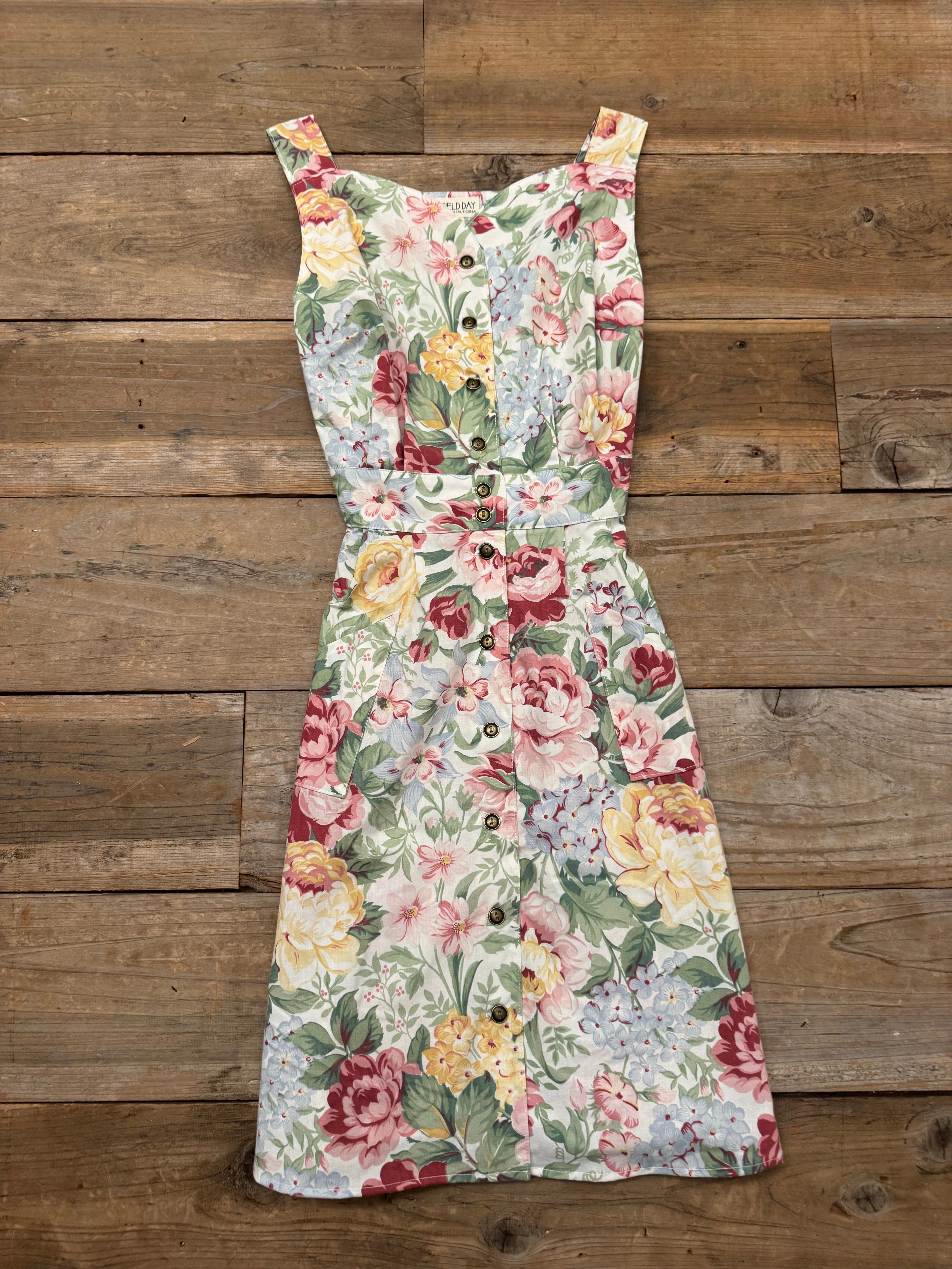 Casual Look Sheet Dress in One of a Kind in Large