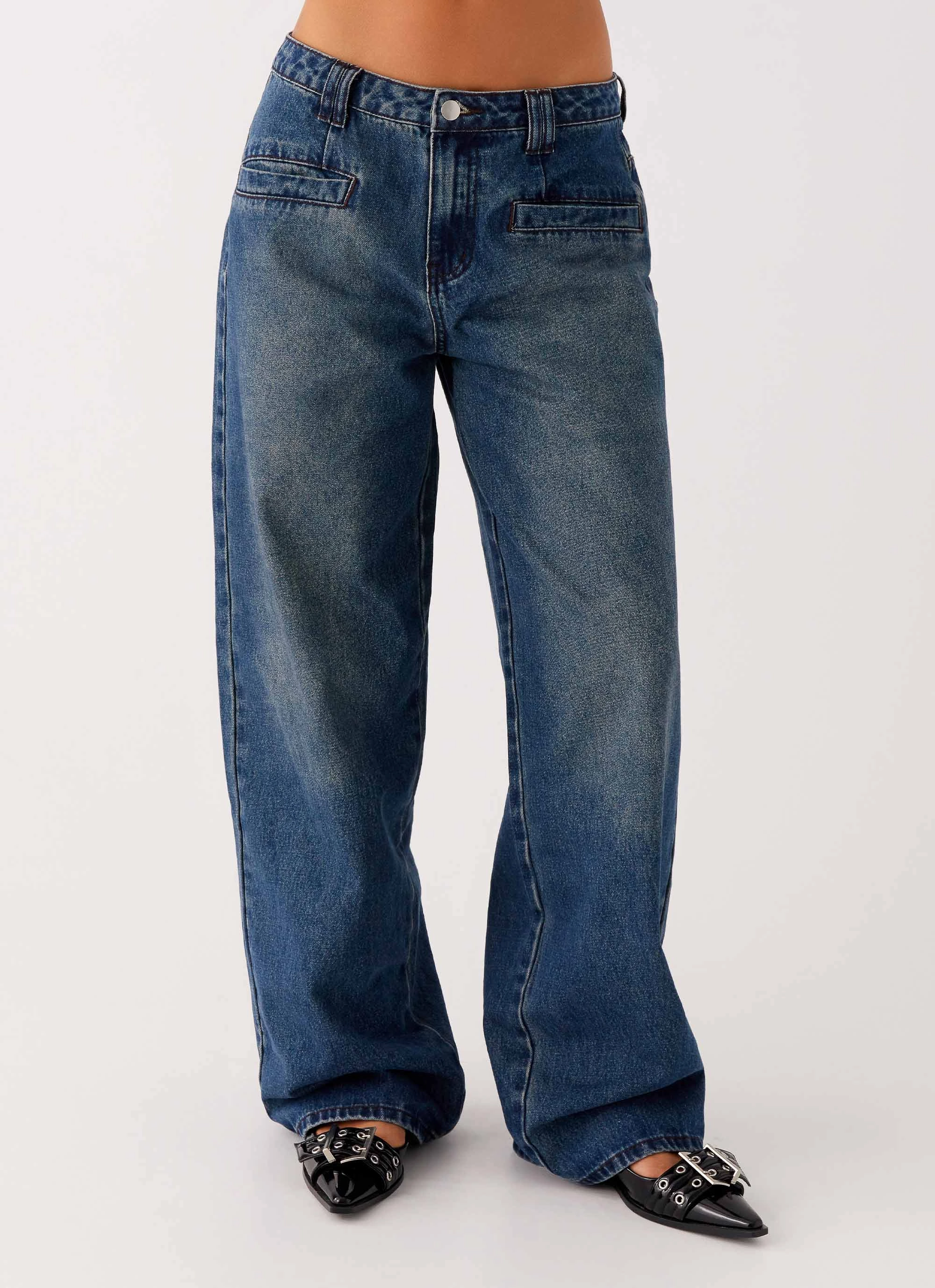 Joan Denim Jeans - Indigo Festival Outfit Minimalist Style Casual Friday Elegant Casual