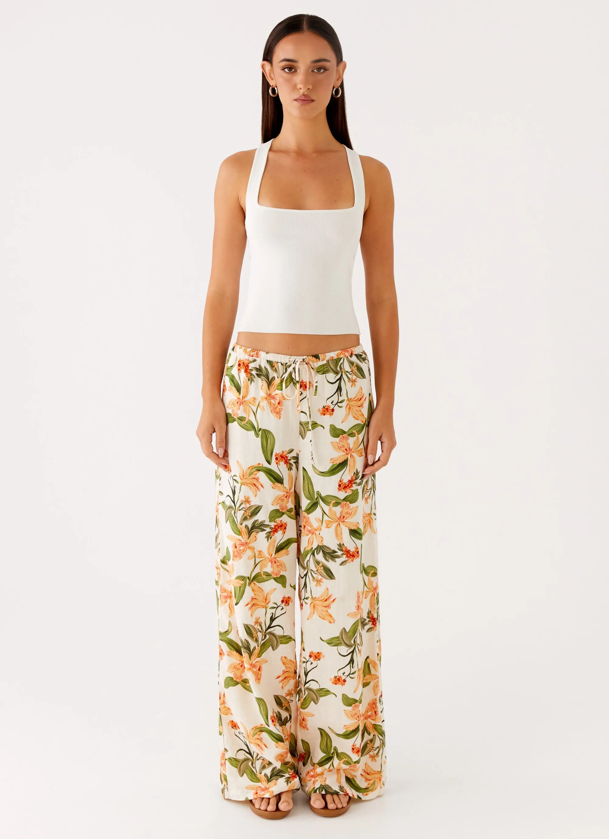 Dalida Linen Pants - Floral Print NonRestrictiveFit