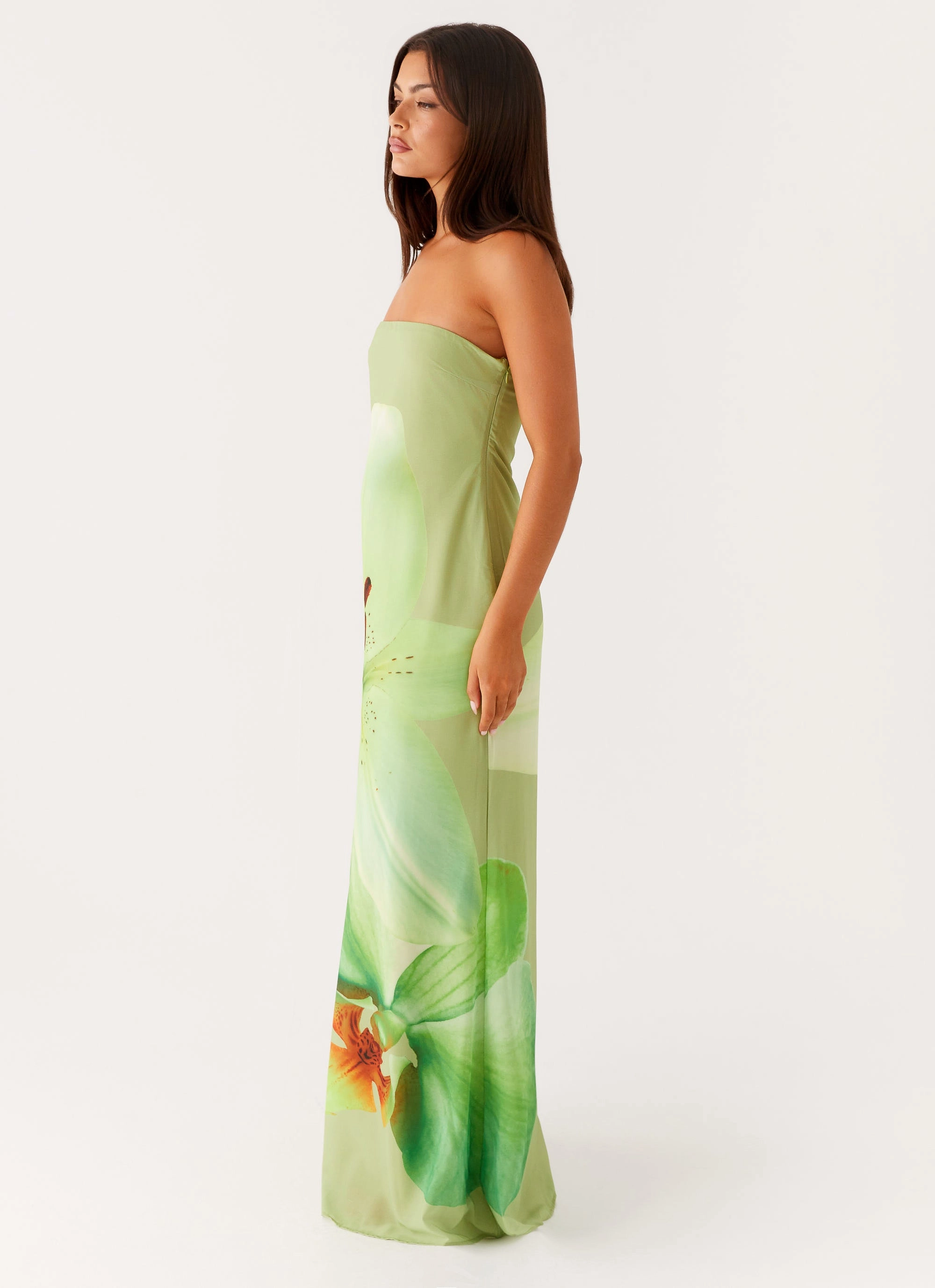 Darcy Maxi Dress - Green Floral Lace Ease Cafe Vibe