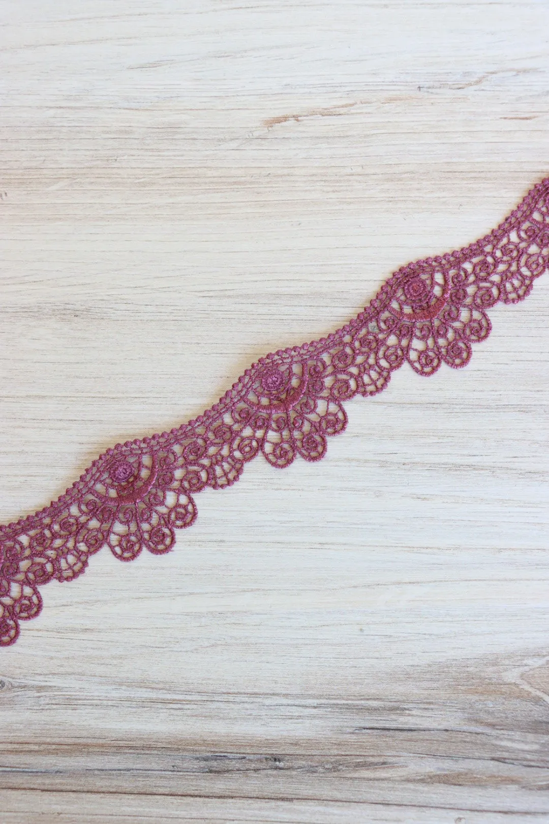 Dark Mauve 1.75" Wide Venice Lace
