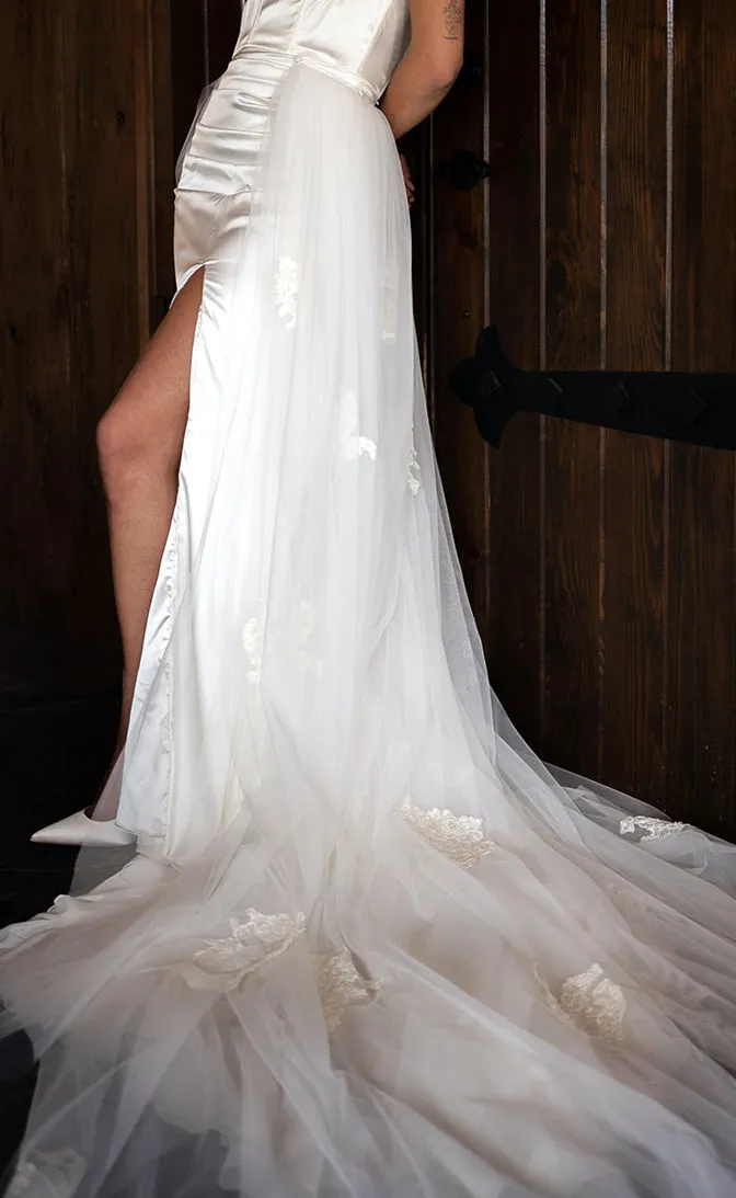 Davis Overskirt (WHSL)