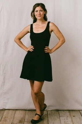 Lace-Edge Classic Grace Delana Dress in Black Linen
