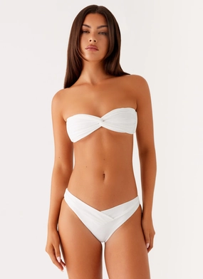 Halter neck Anti Pilling Surface Treatment Delta Bikini Bottoms - White