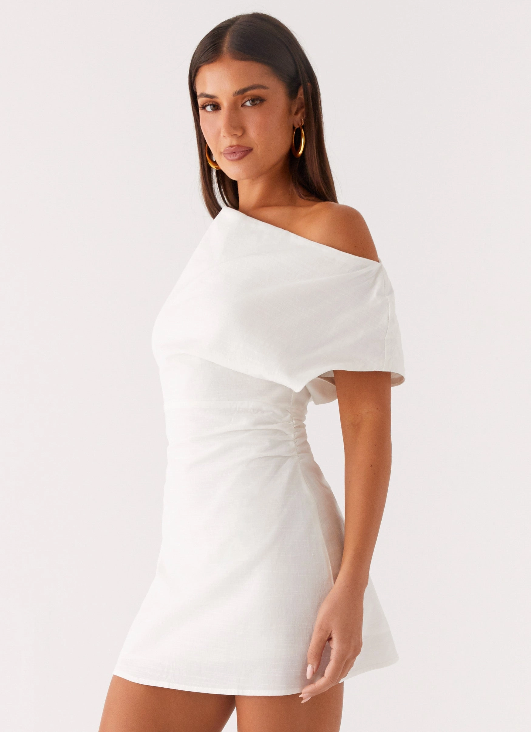 Loose Flow Simple Elegance Moonlight Oasis Asymmetrical Mini Dress - Off White
