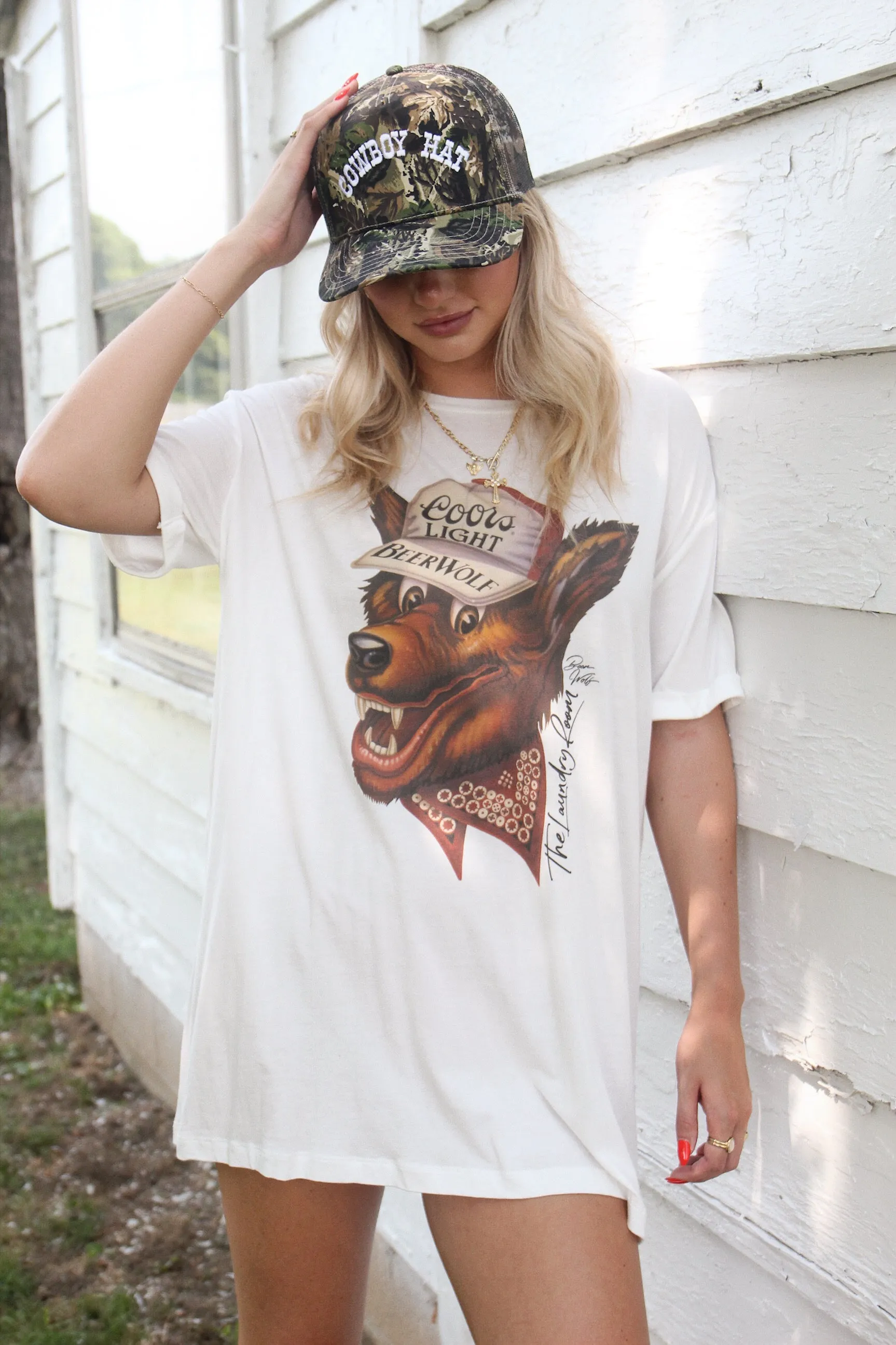 Beer Wolf Oversized Tee - White ErgonomicShape