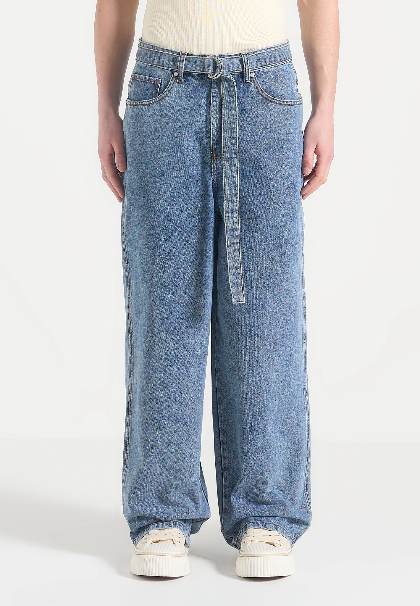 Easy Pair Adam - Wide Leg Belted Jeans - Blue Wash