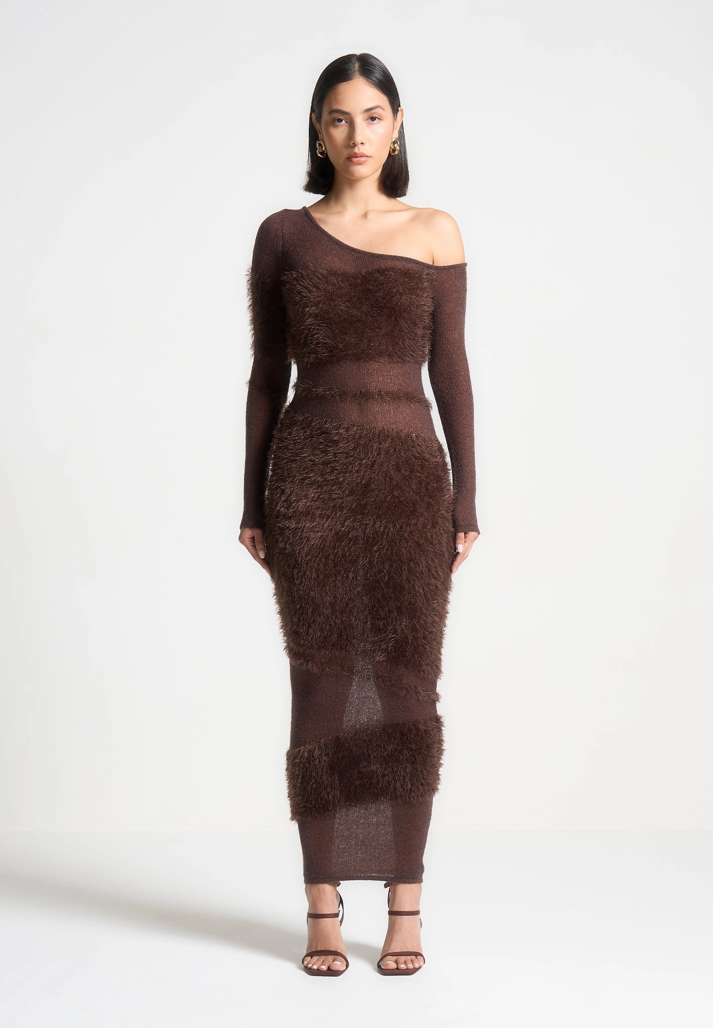 Off Shoulder Knitted Maxi Dress - Brown Minimalist Look