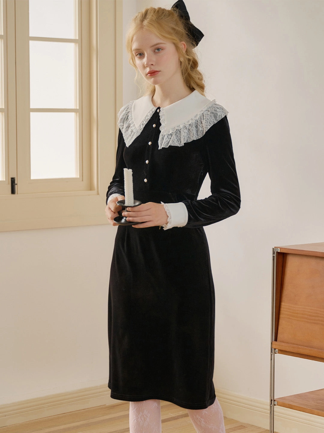 Eden Contrast Collar Button Front Velvet Dress Flexible Knit Pattern Drop Shoulder Silhouette Minimalist Stitching