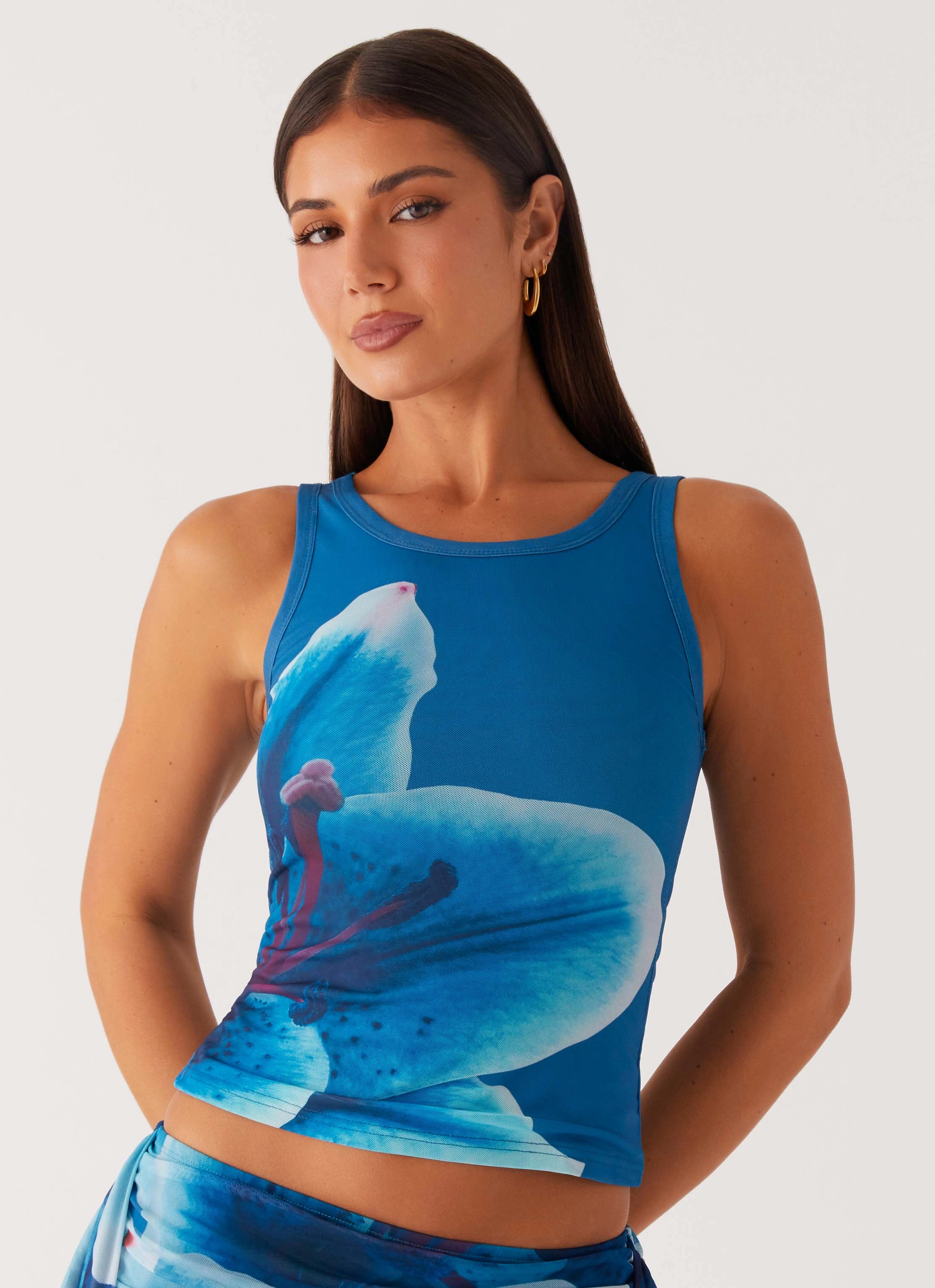 Easy to Wear SeamlessDesign Edera Tank - Turquoise Floral