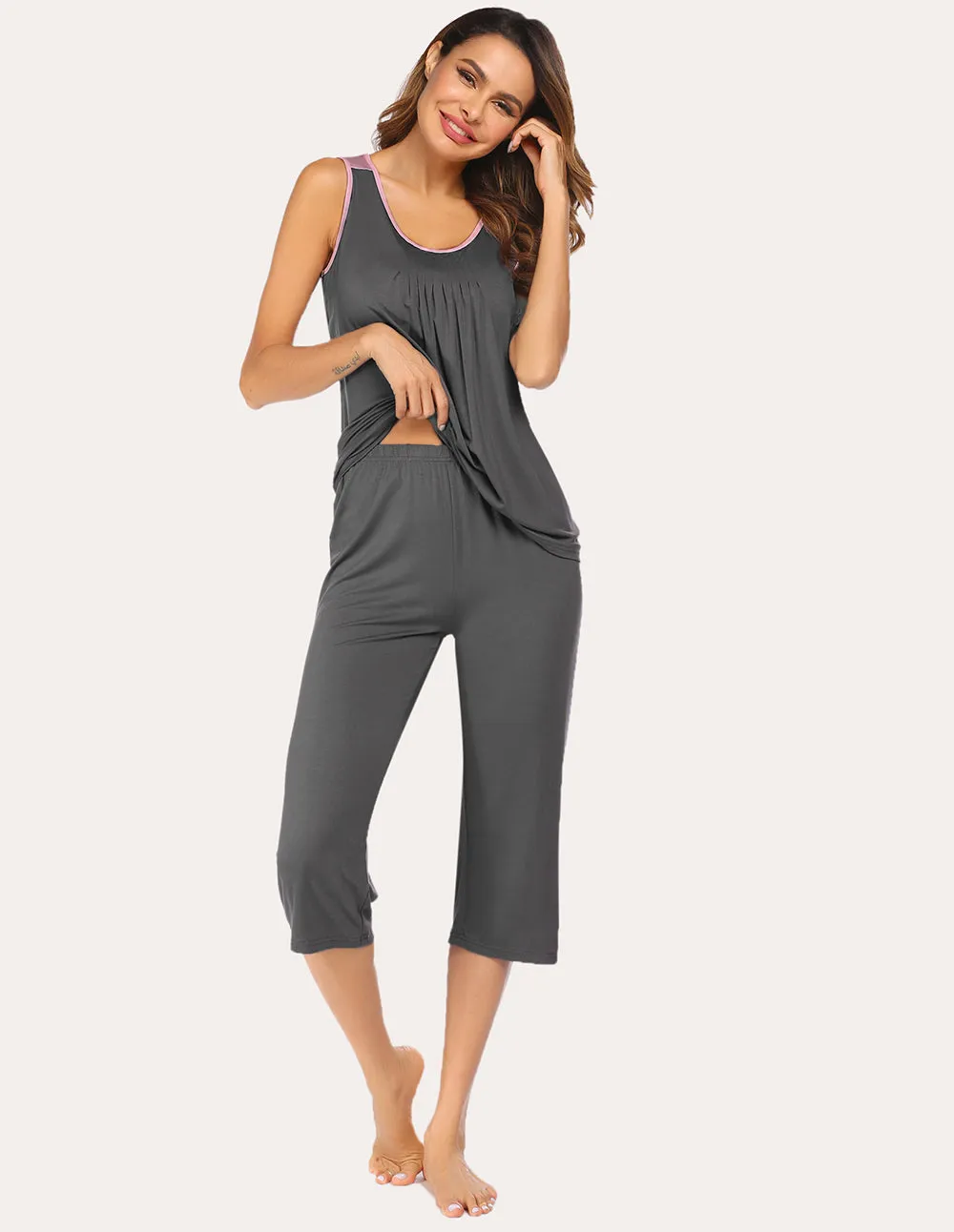 Ekouaer Moisture Wicking Pleated Tank Capri Pajamas Set (US Only)