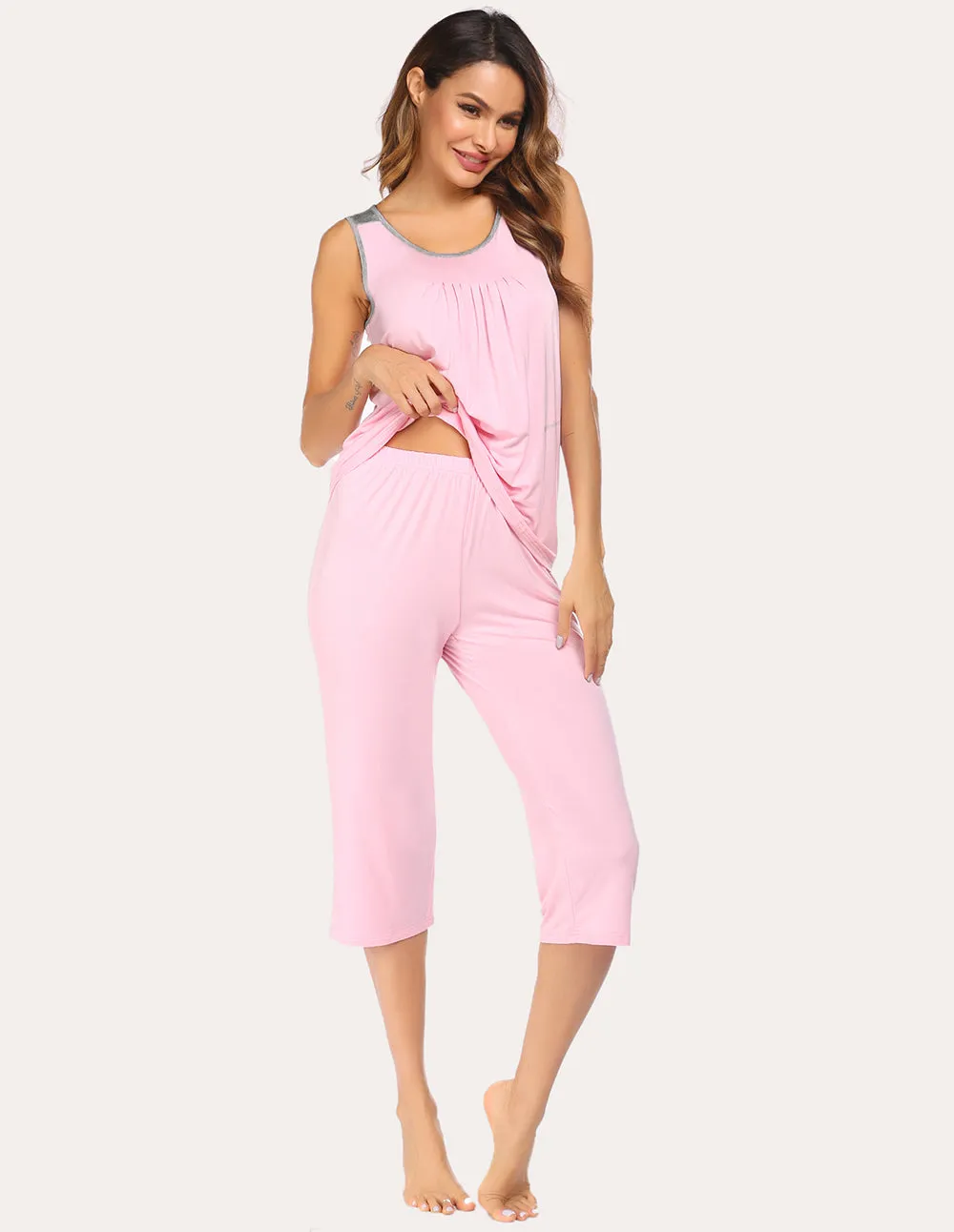 Ekouaer Moisture Wicking Pleated Tank Capri Pajamas Set (US Only)