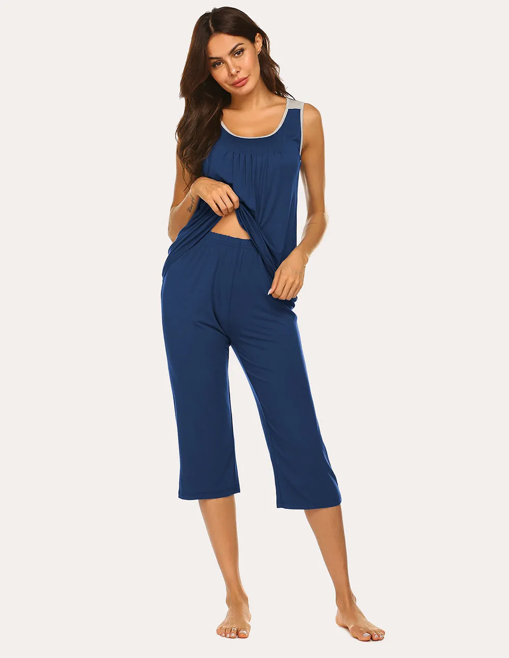 Ekouaer Moisture Wicking Pleated Tank Capri Pajamas Set (US Only)
