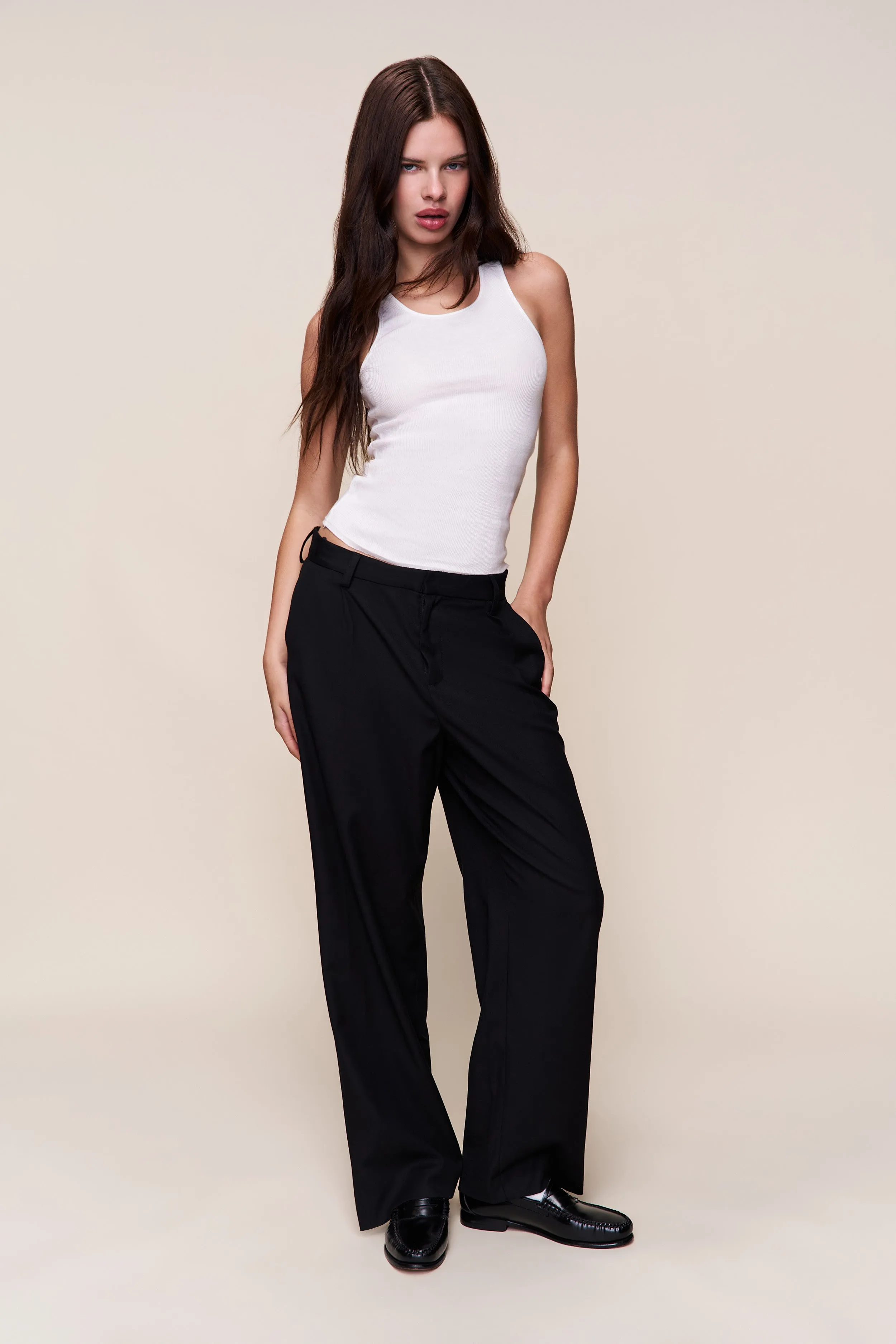 Leo Mid Rise Straight Pant Chill Style