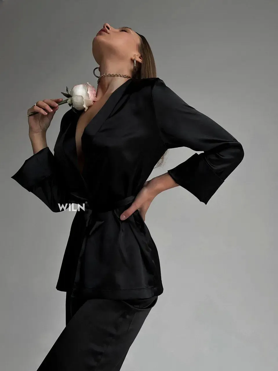 ELEGANCE 2 Piece Luxurious Satin Lounge Set - Black