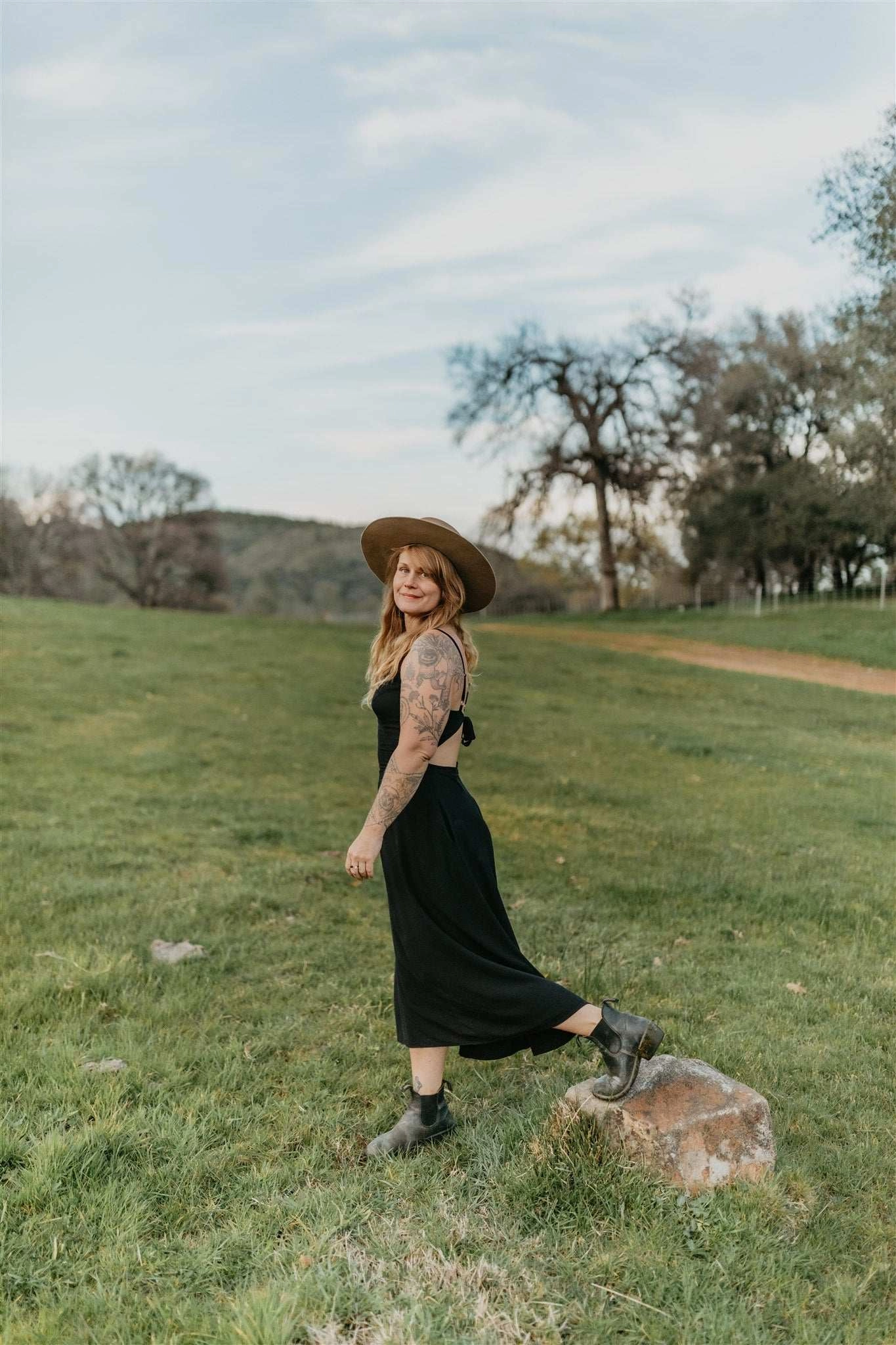 Elegant Touch Meadow Dress in Black Challis