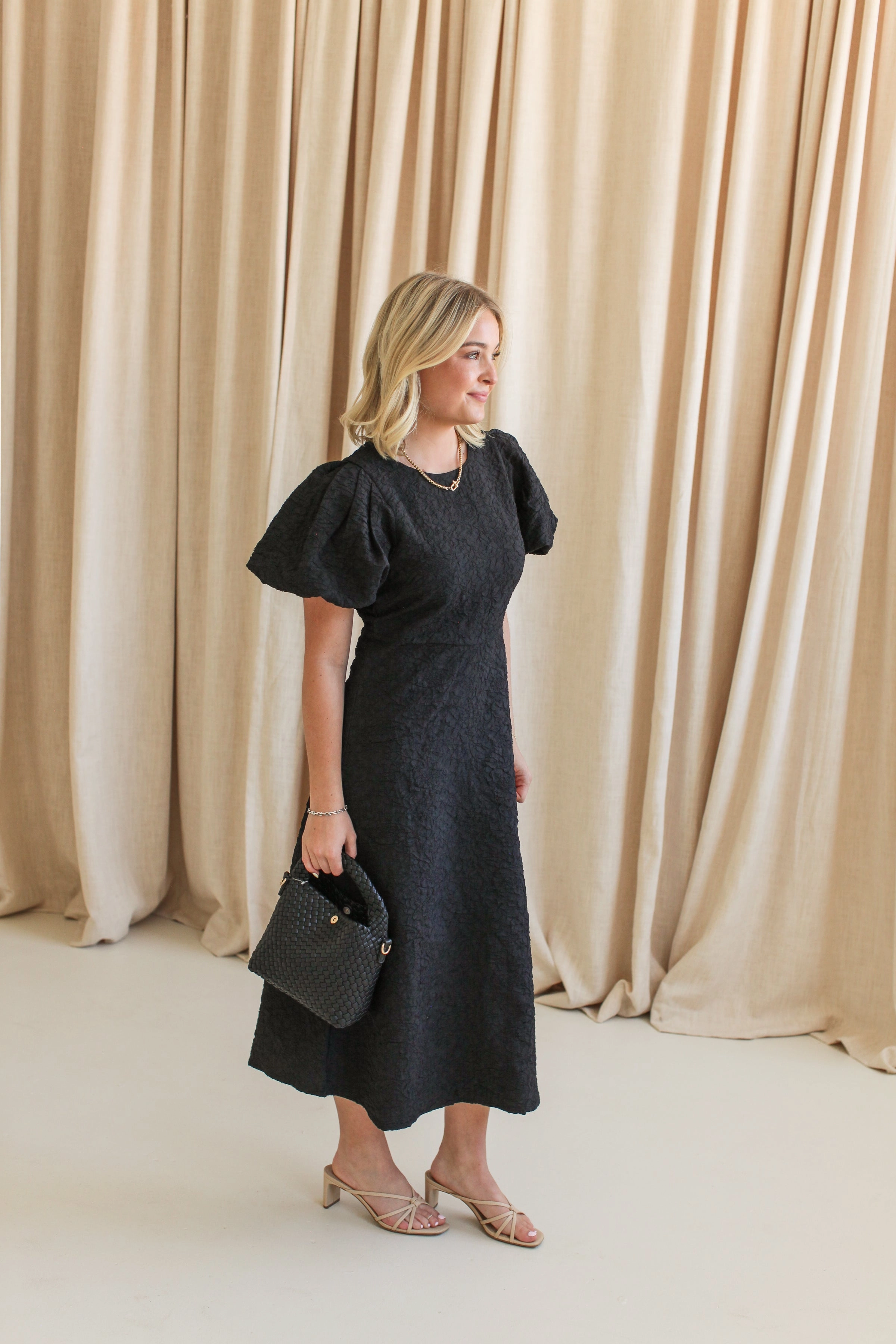Casual Essential Ella Jacquard Midi Dress- Black