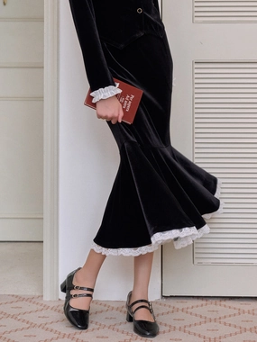 Elle Velvet Lace Fishtail Skirt Day Adventure