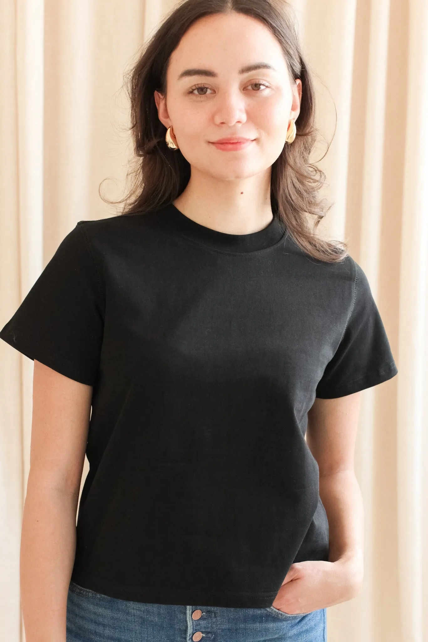 Elliot Tee Black Wrinkle Resistant Weave
