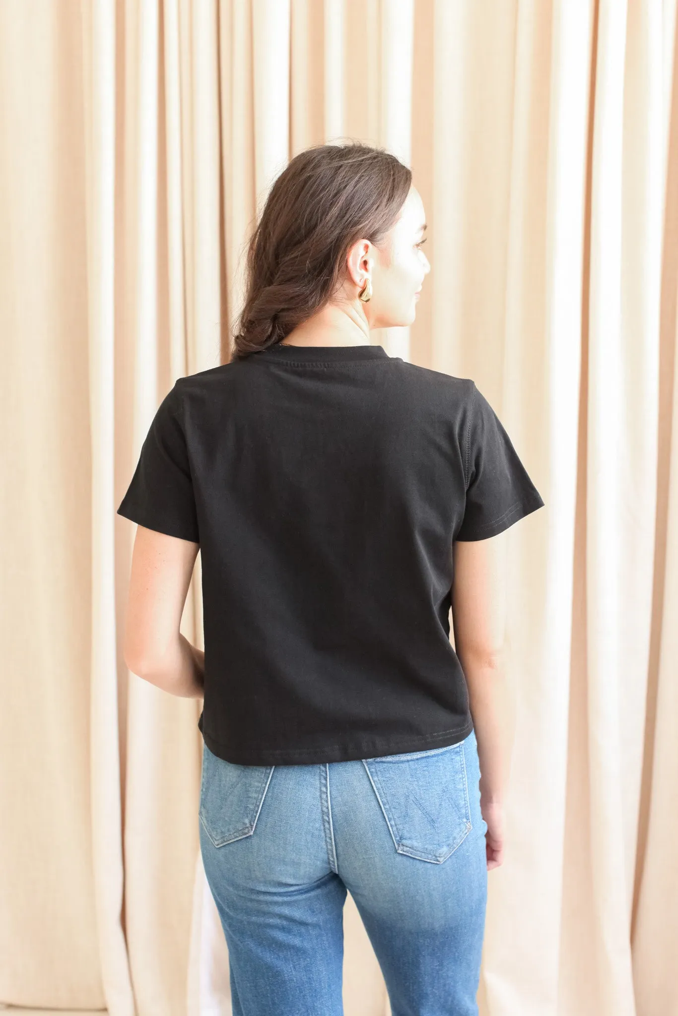 Elliot Tee Black Comfort Cushion Neckline