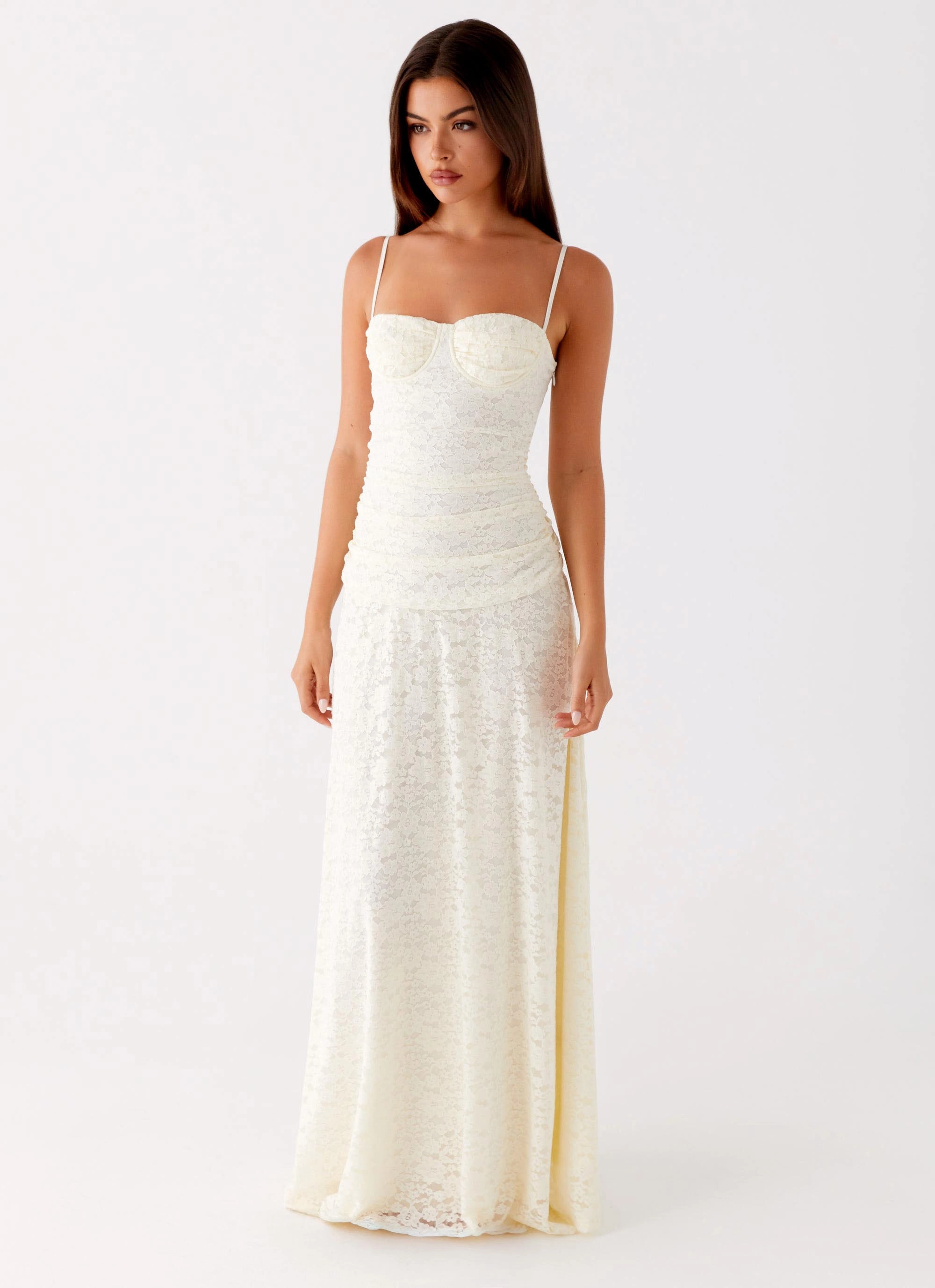 Runway-Ready Casual Chic Elsa Maxi Dress - Ivory