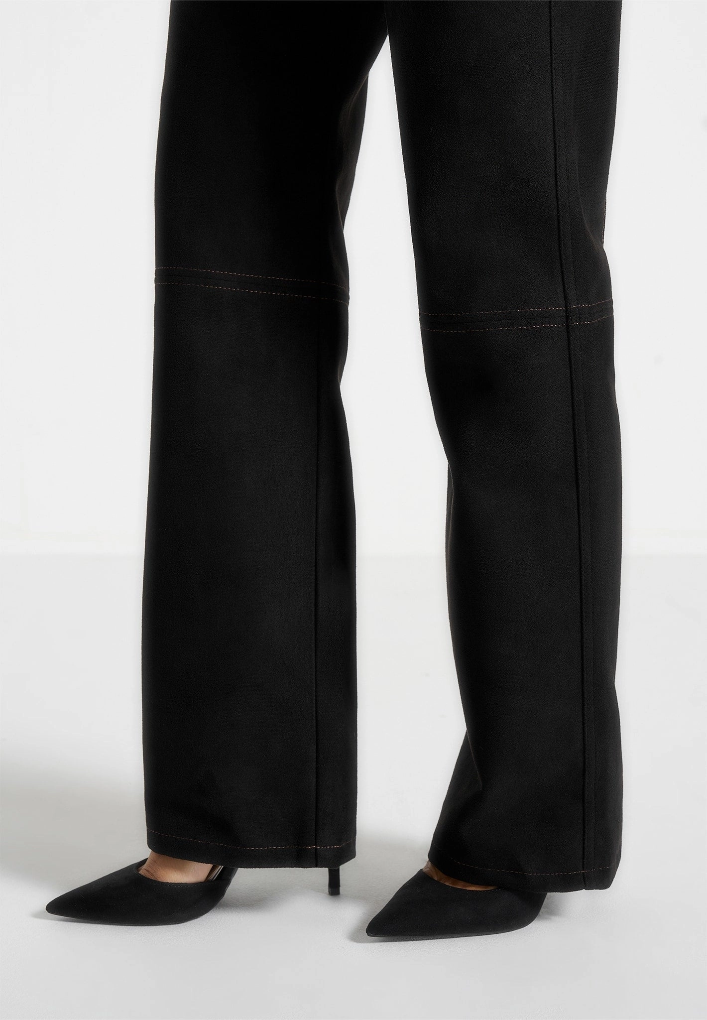 Sustainable Student Outfit Nature Lover Lightweight Material Kalie - Suede Boyfriend Jeans - Black