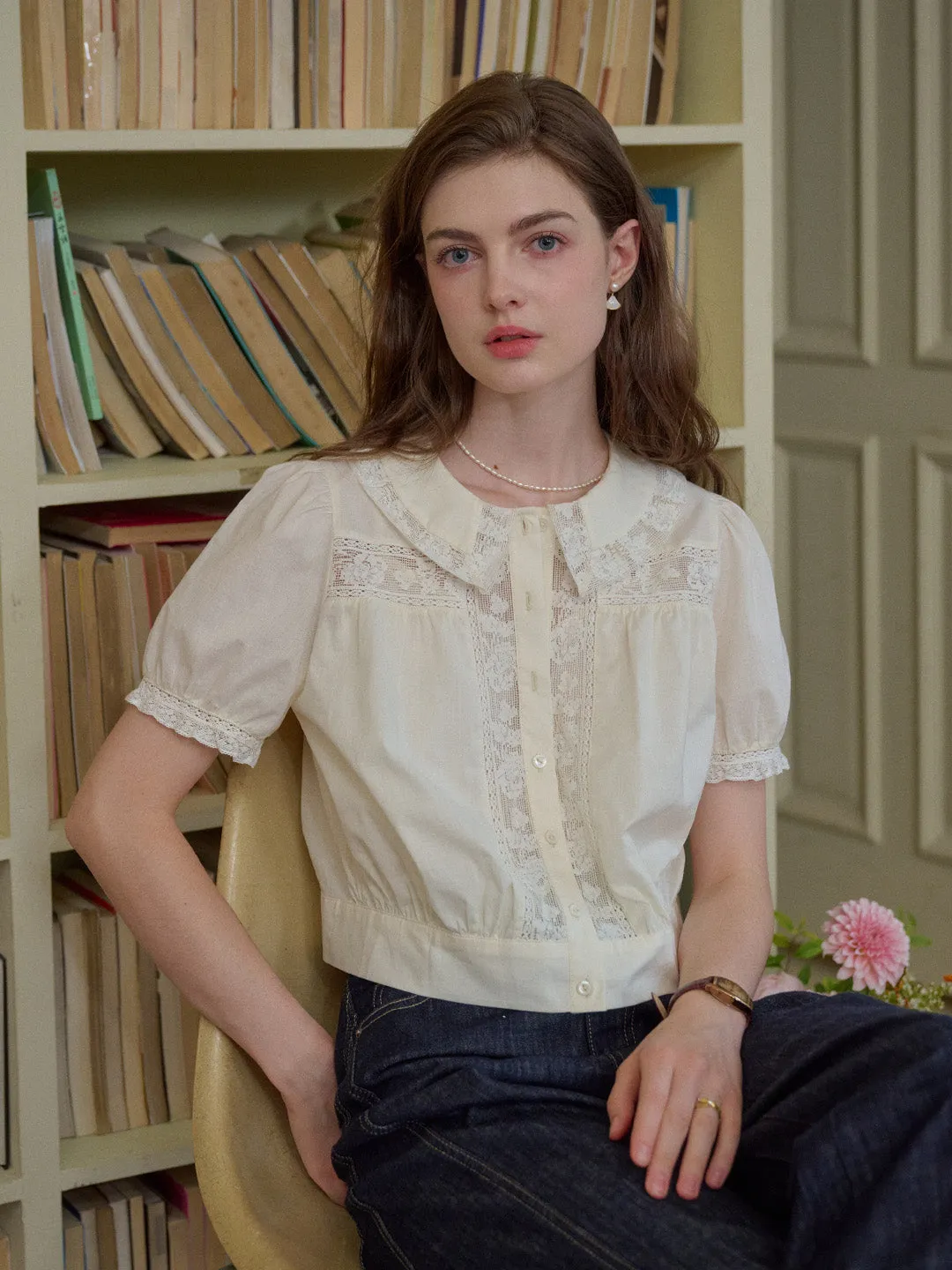 Cozy Layer Office Look Everleigh Round Neck Lace Blouse