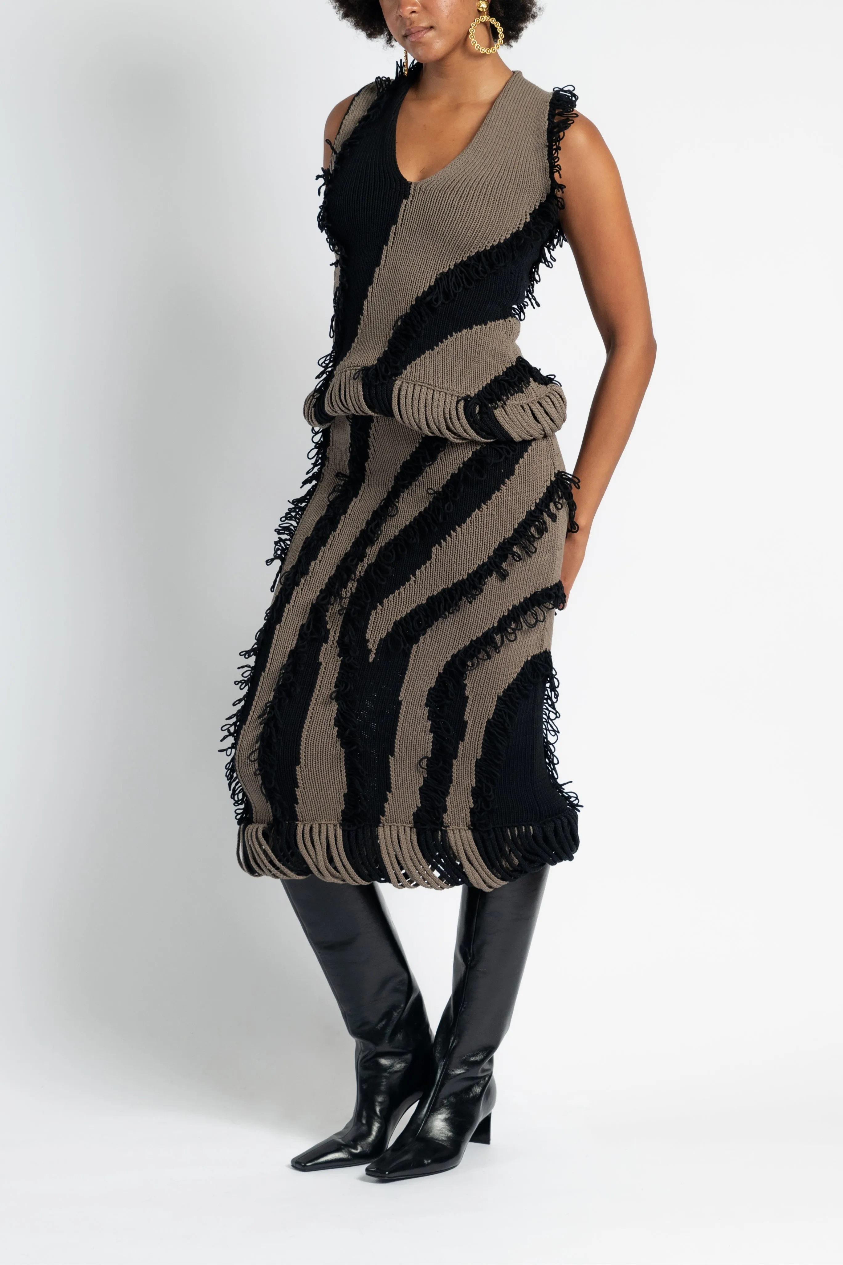 BoxyCrop Exclusive Roaring Fringe Knit Top in Black