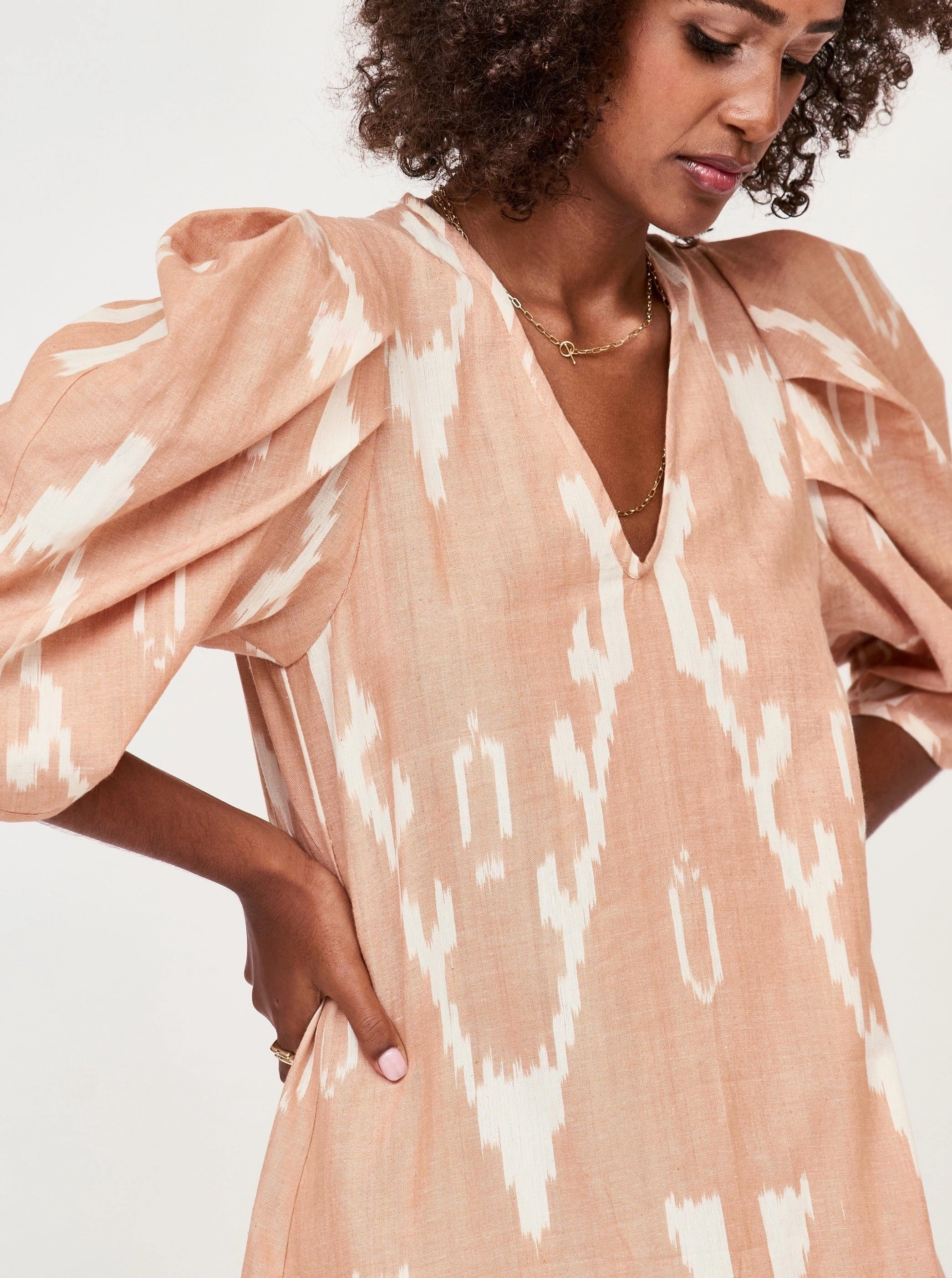 Mirth Cassis in Conch Ikat/ Flat Hem Fit Clean Sculpted Form